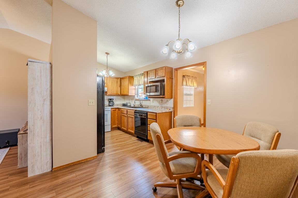 418 W Woodland Drive Derby KS 67037