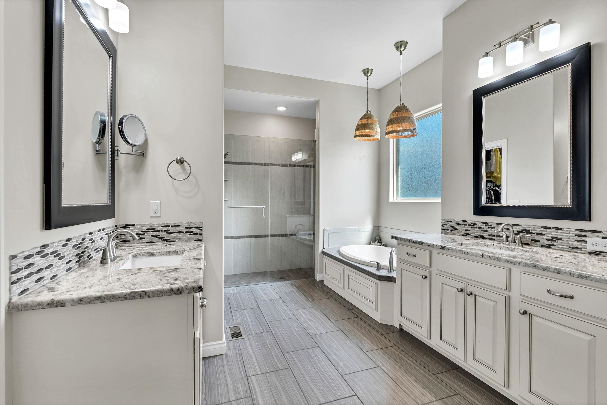 1317 N Shadow Rock Drive Andover KS 67002