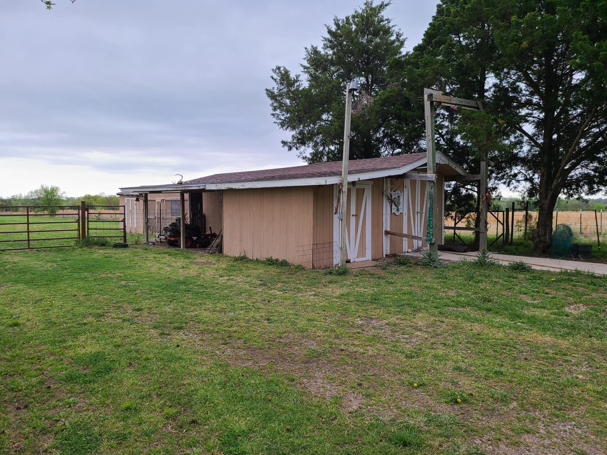 32331 51st Road Arkansas City KS 67005