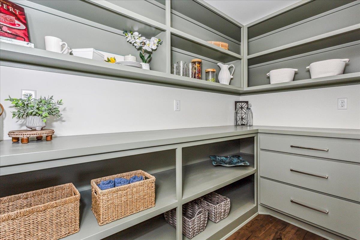 5918 E Forbes Court Bel Aire KS 67220