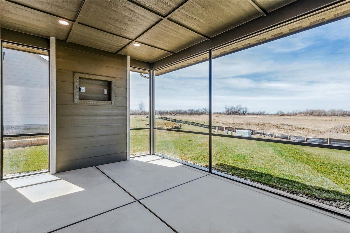 5918 E Forbes Court Bel Aire KS 67220