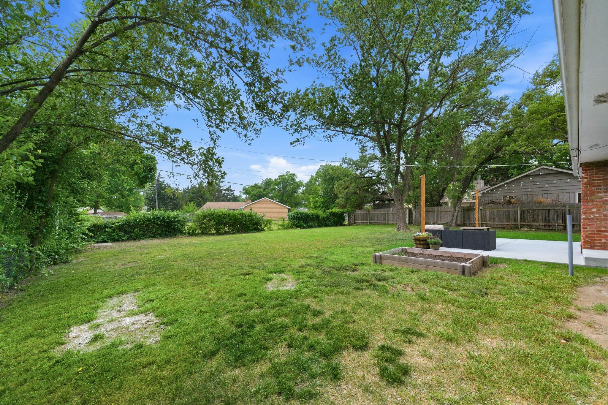 6521 E Farmview Wichita KS 67206