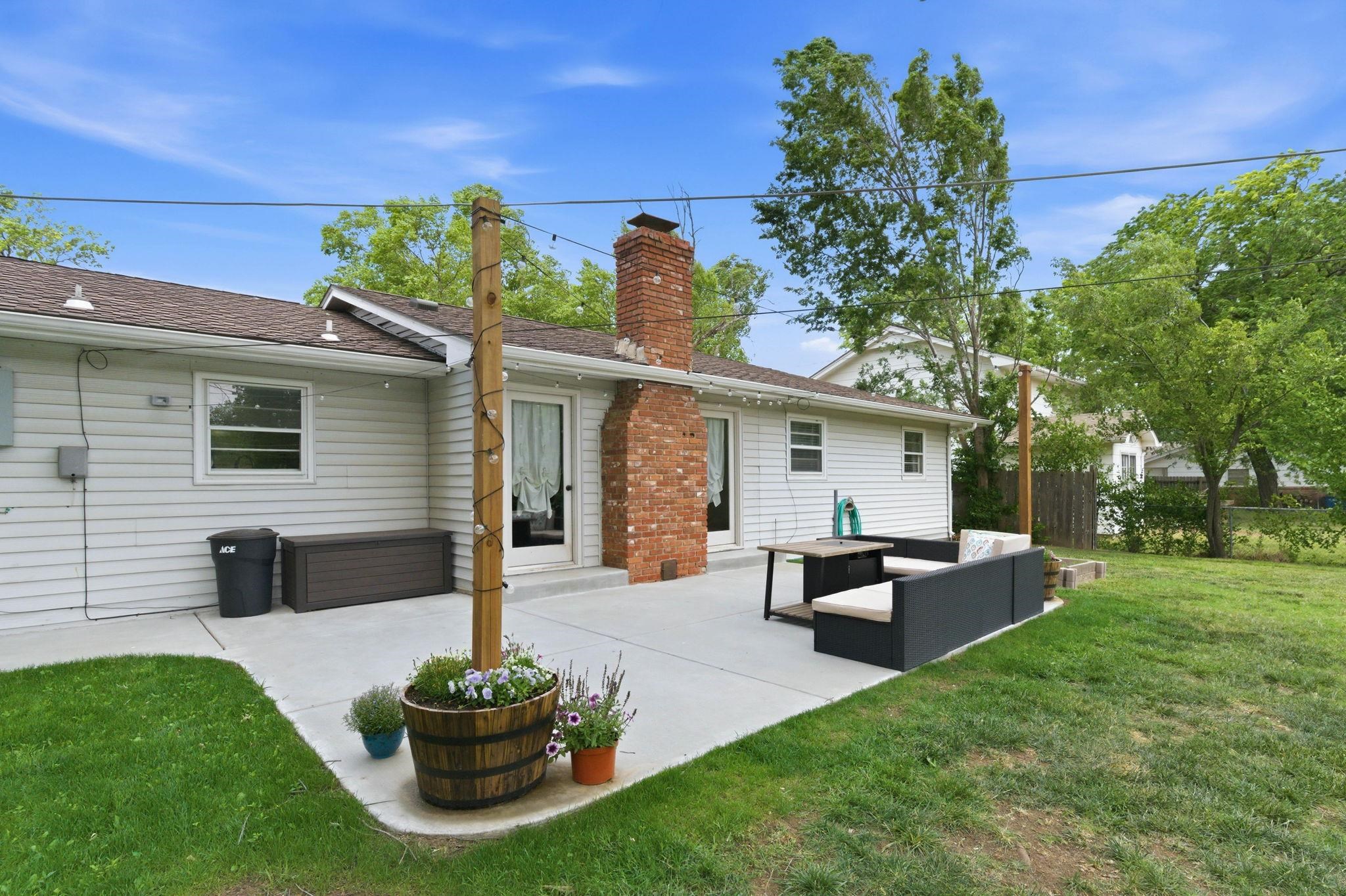 6521 E Farmview Wichita KS 67206