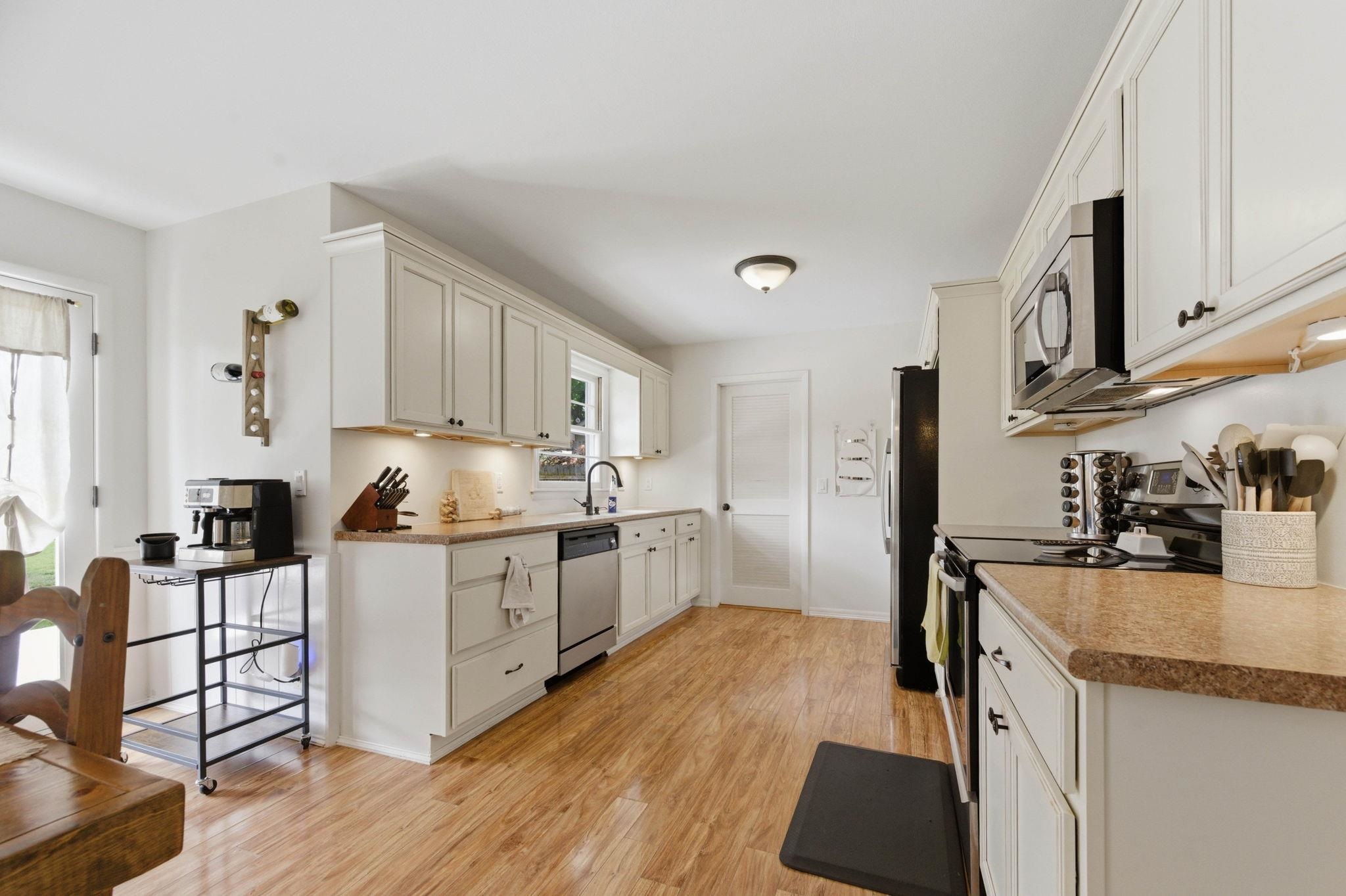 6521 E Farmview Wichita KS 67206