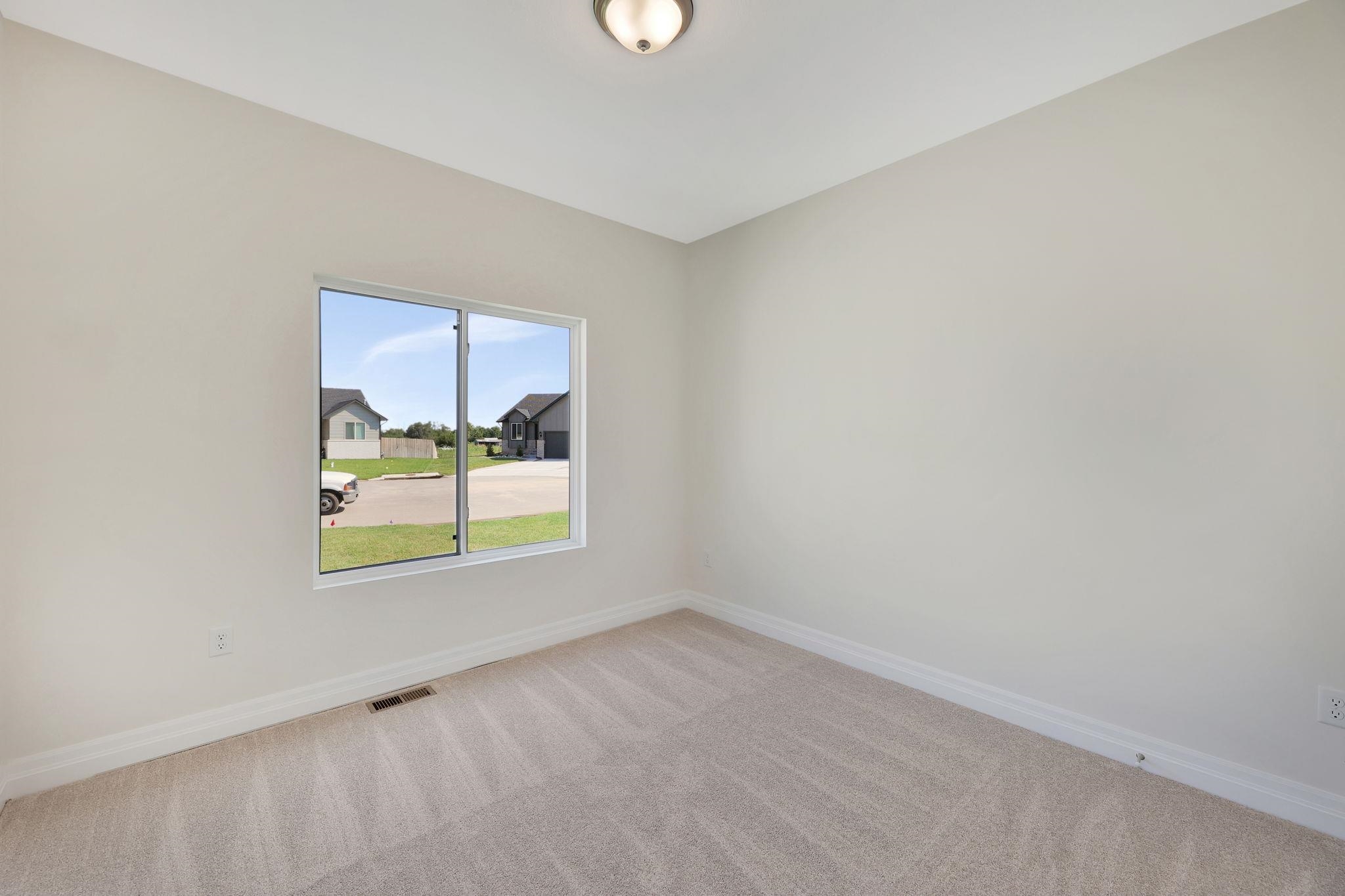 141 E Poplar Circle Goddard KS 67052