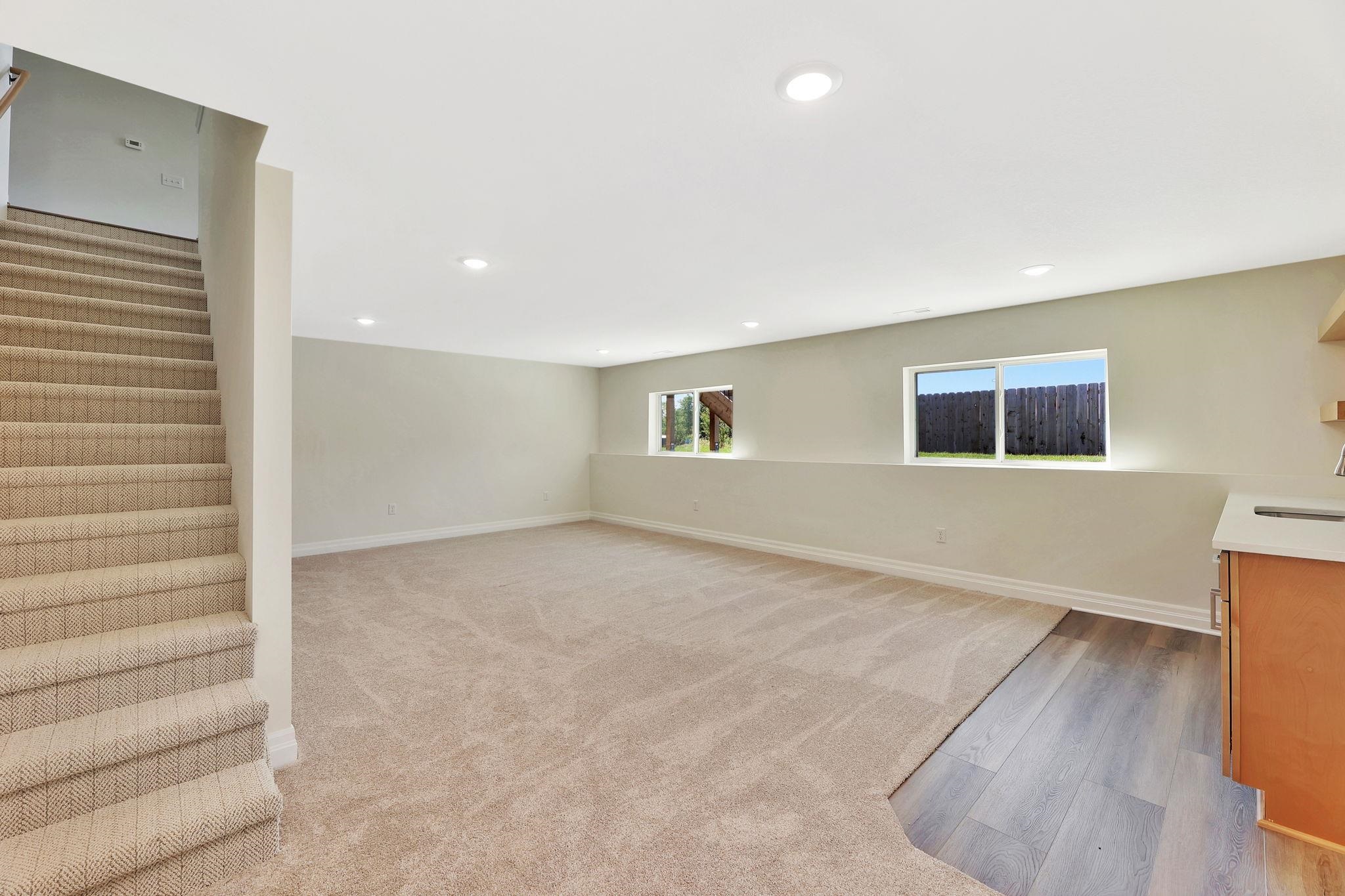 141 E Poplar Circle Goddard KS 67052