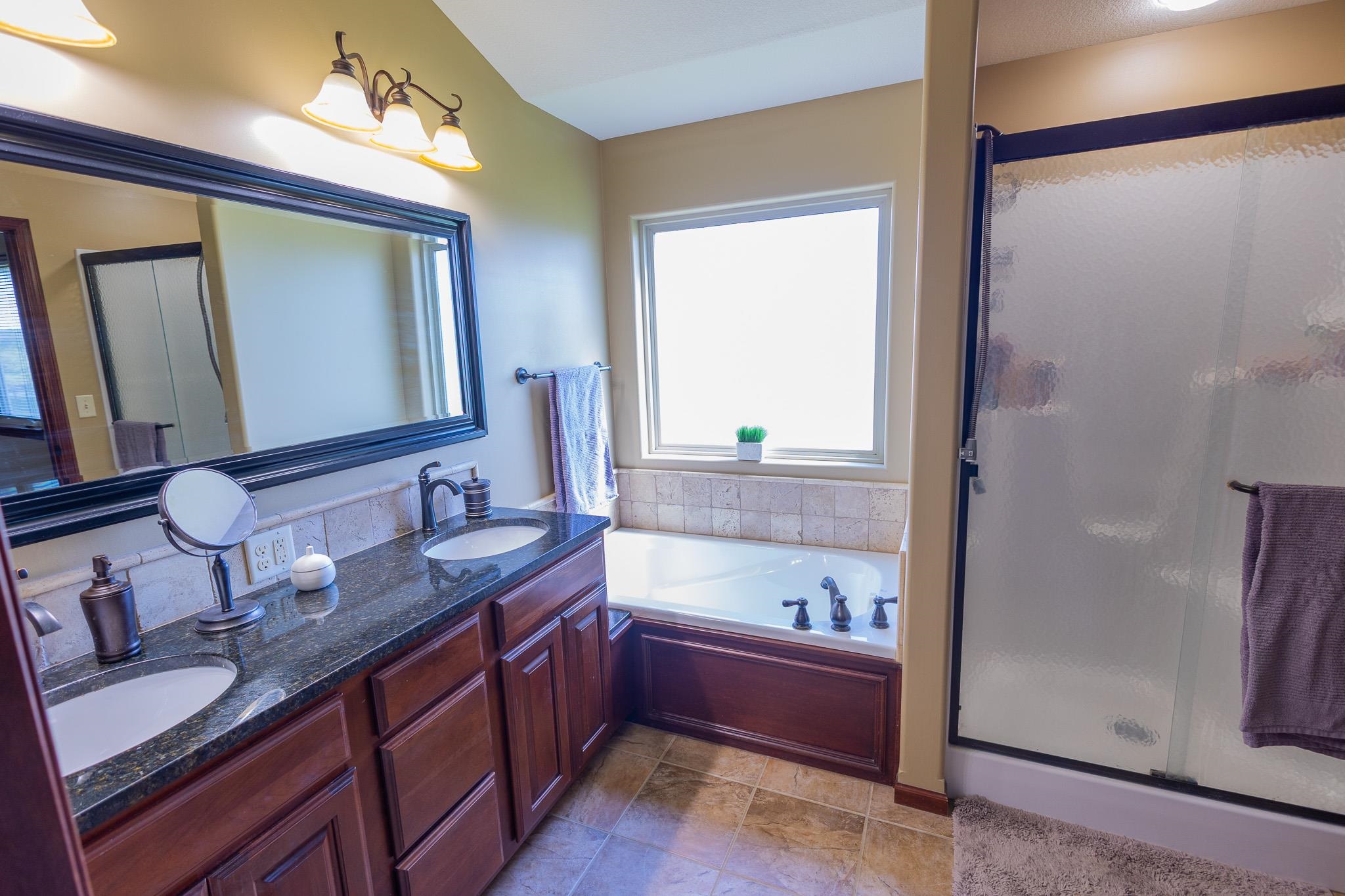 4005 N Lake Ridge Court Wichita KS 67205
