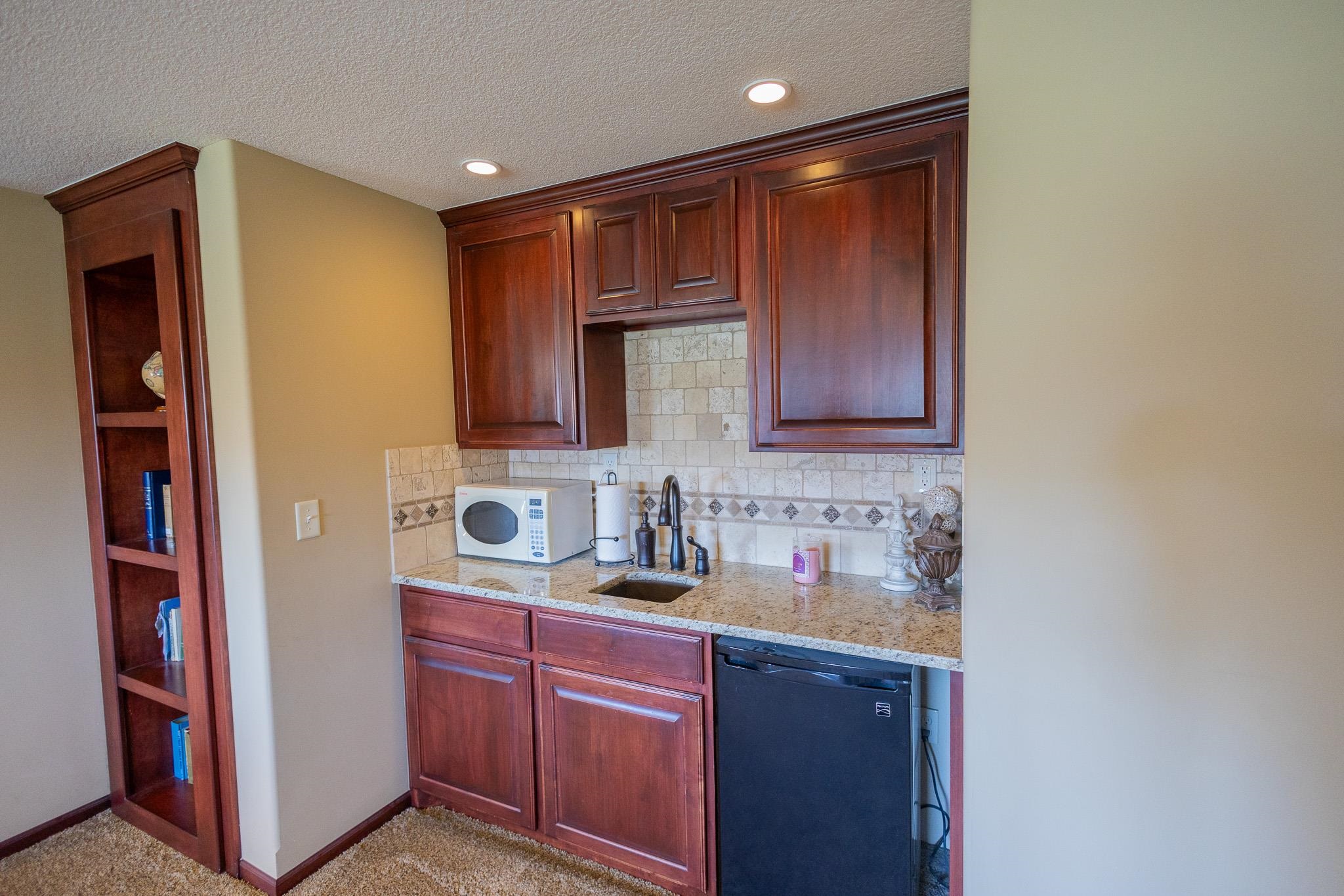 4005 N Lake Ridge Court Wichita KS 67205