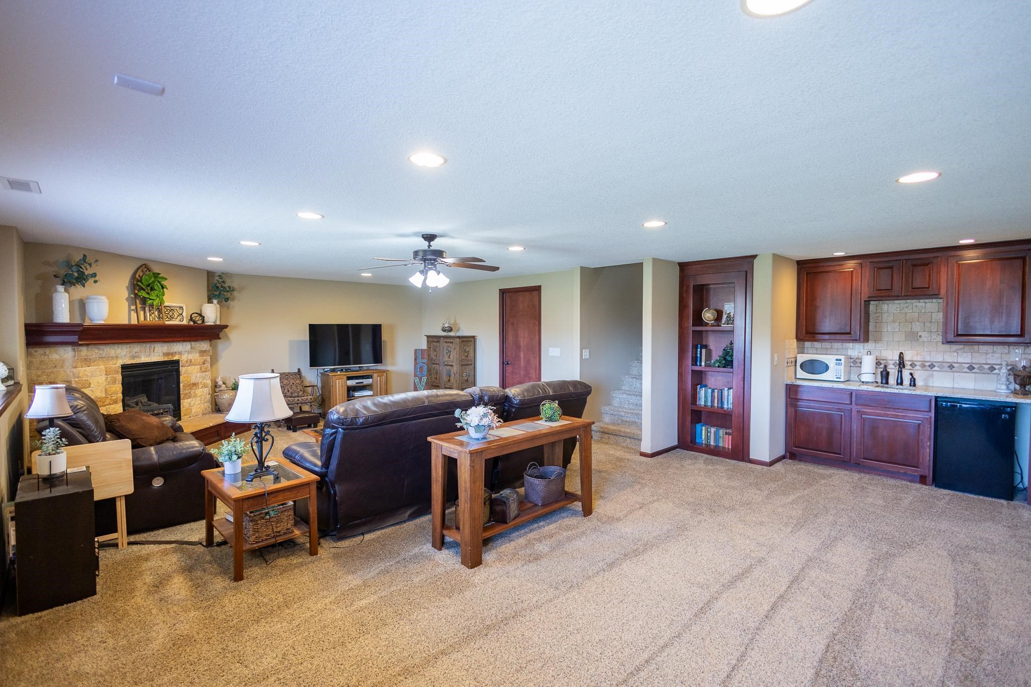 4005 N Lake Ridge Court Wichita KS 67205