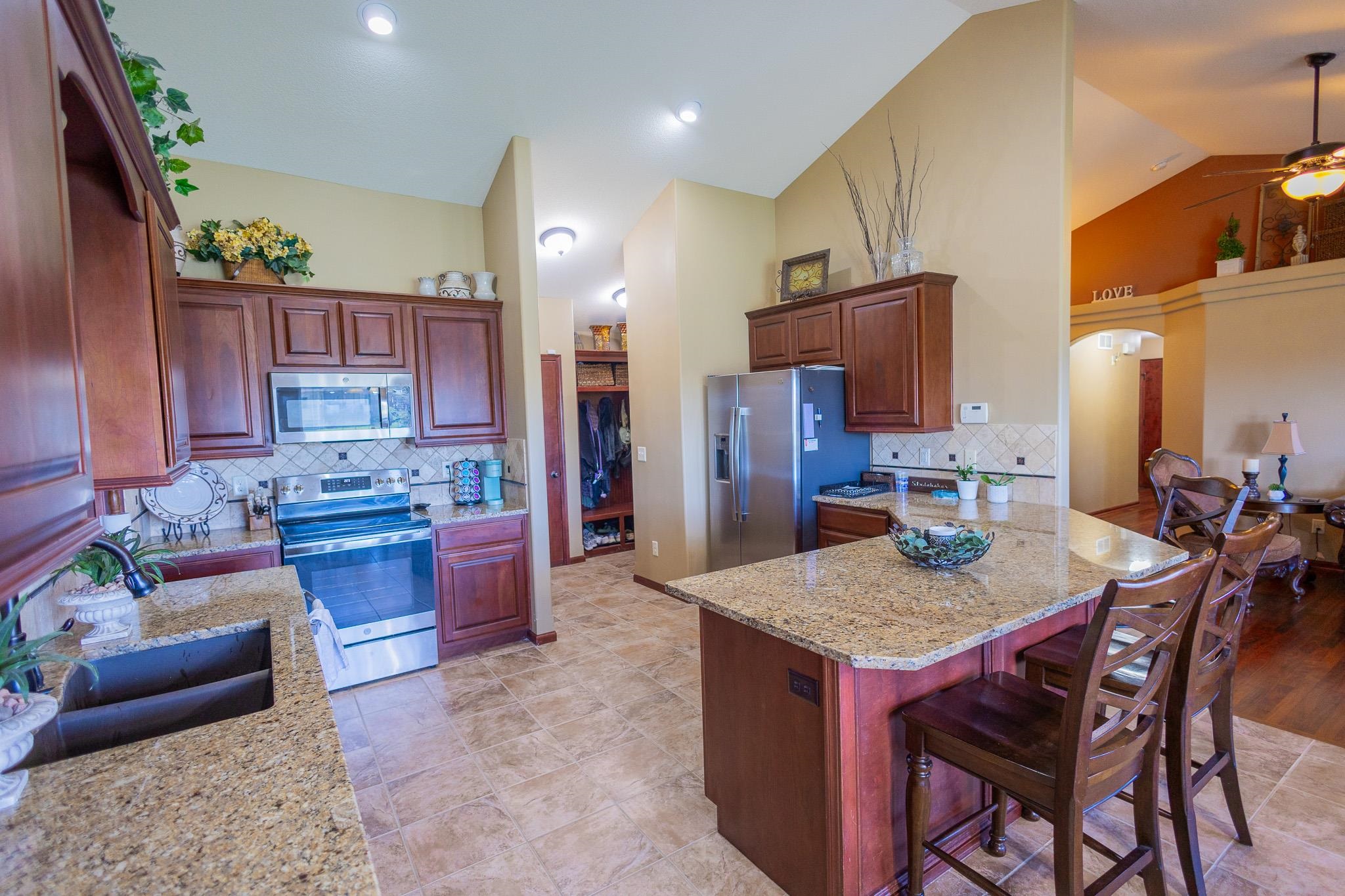 4005 N Lake Ridge Court Wichita KS 67205