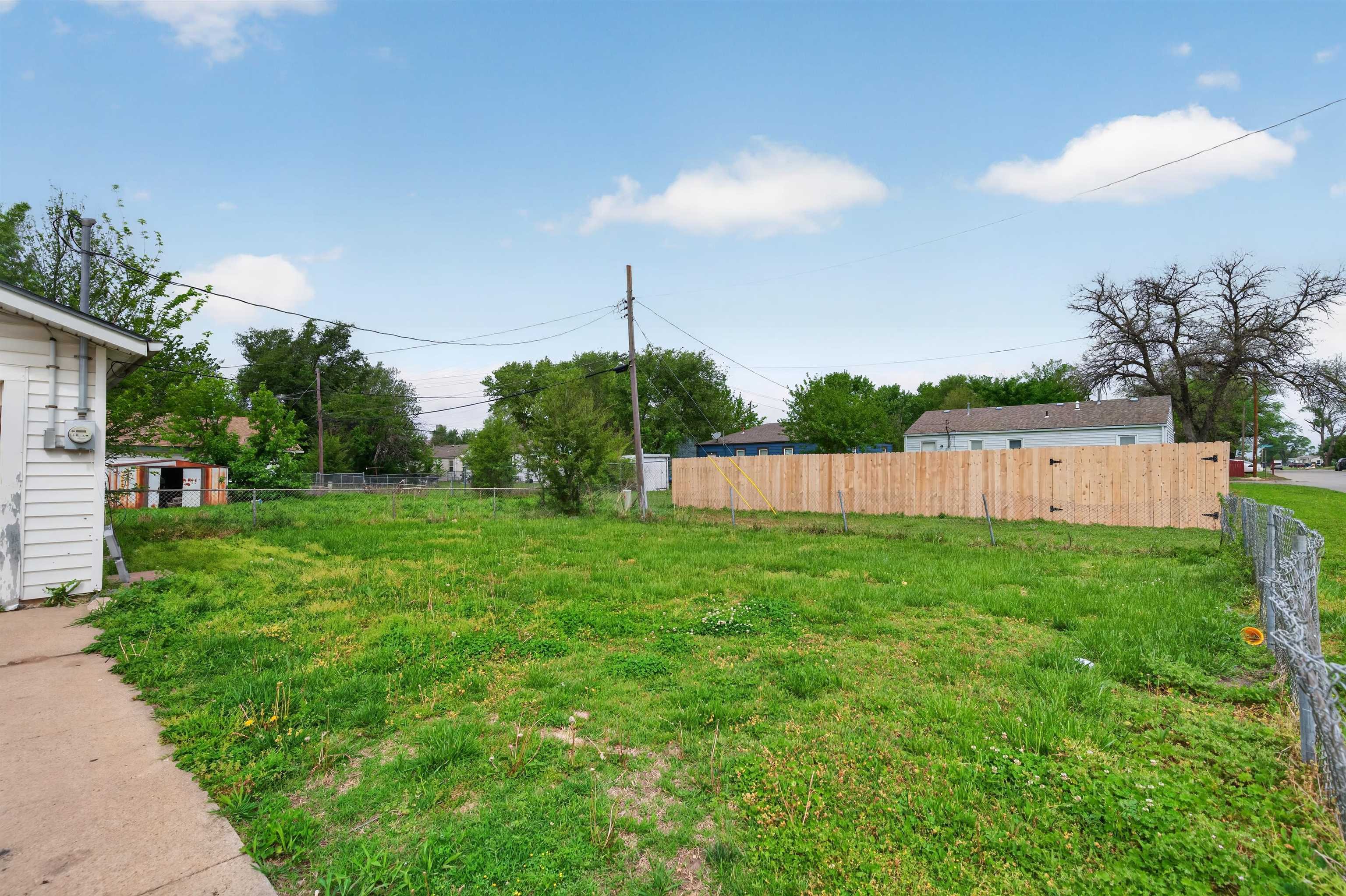 1926 E 24th Street N Wichita KS 67219
