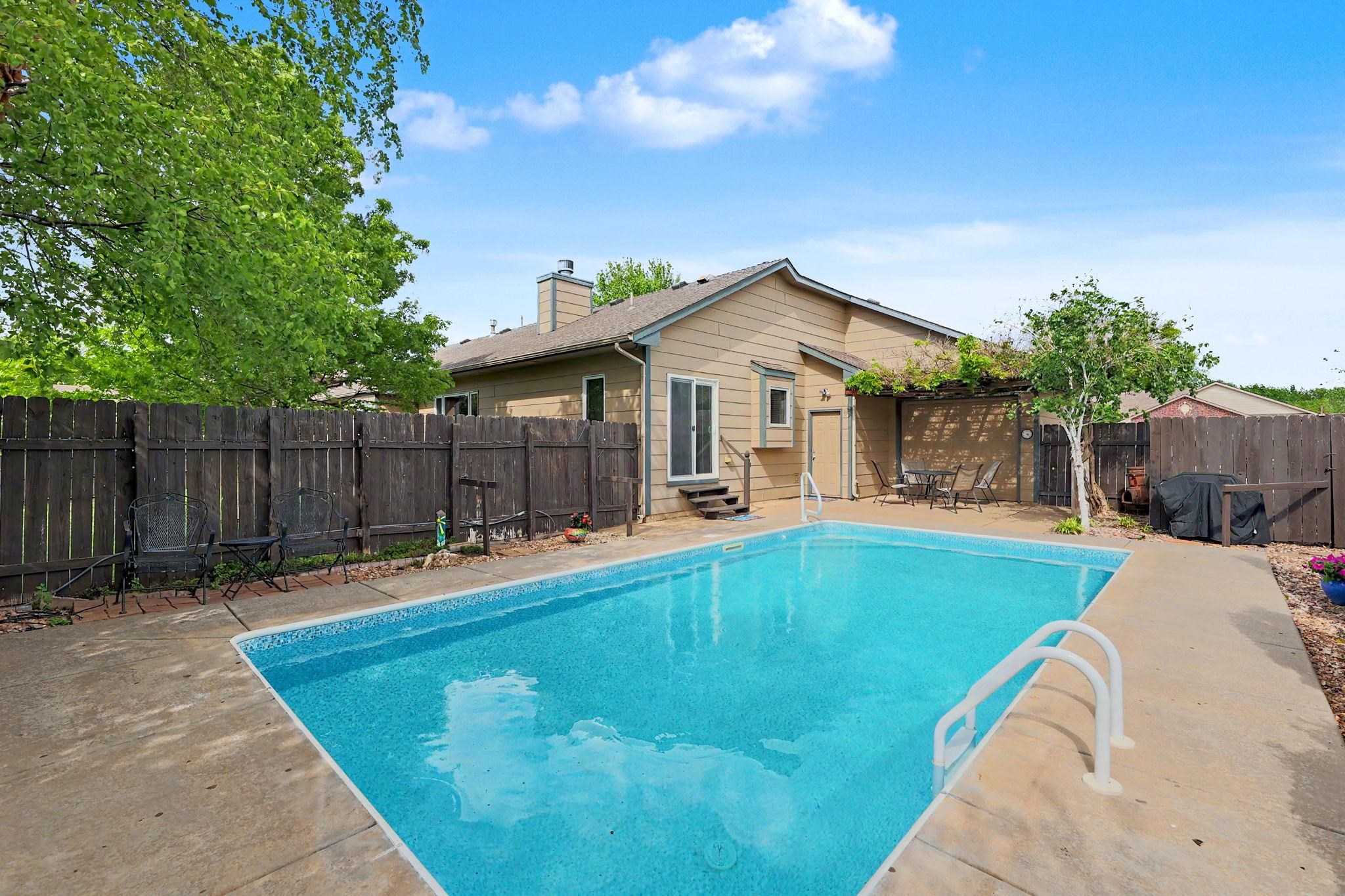 1357 N Forestview Wichita KS 67235