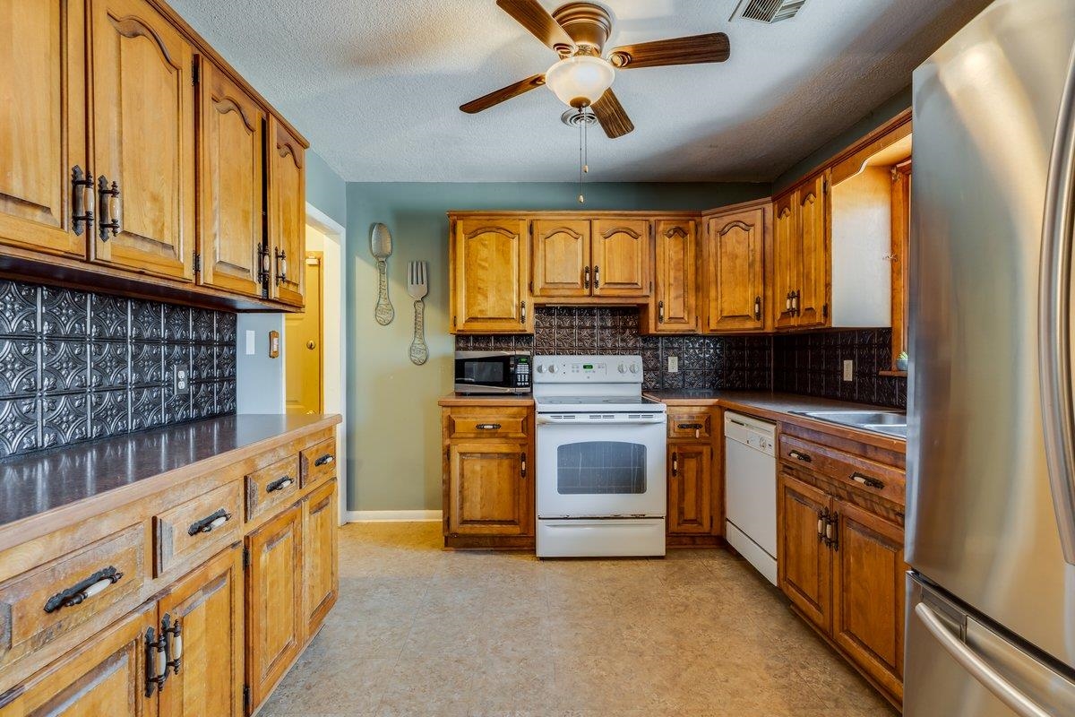 5514 E Kinkaid Street Wichita KS 67218