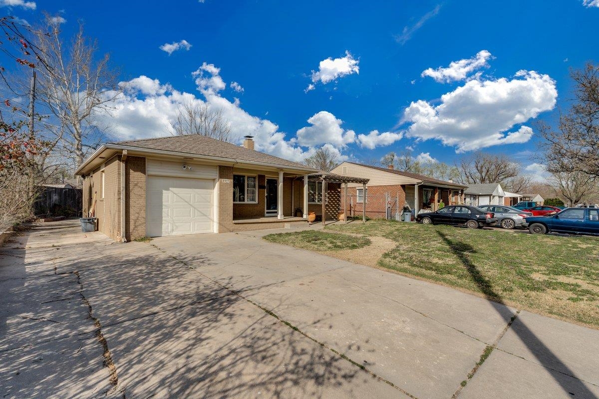 5514 E Kinkaid Street Wichita KS 67218