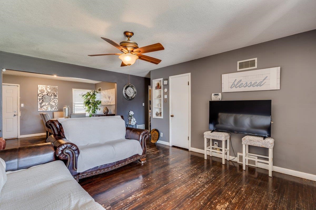 5514 E Kinkaid Street Wichita KS 67218