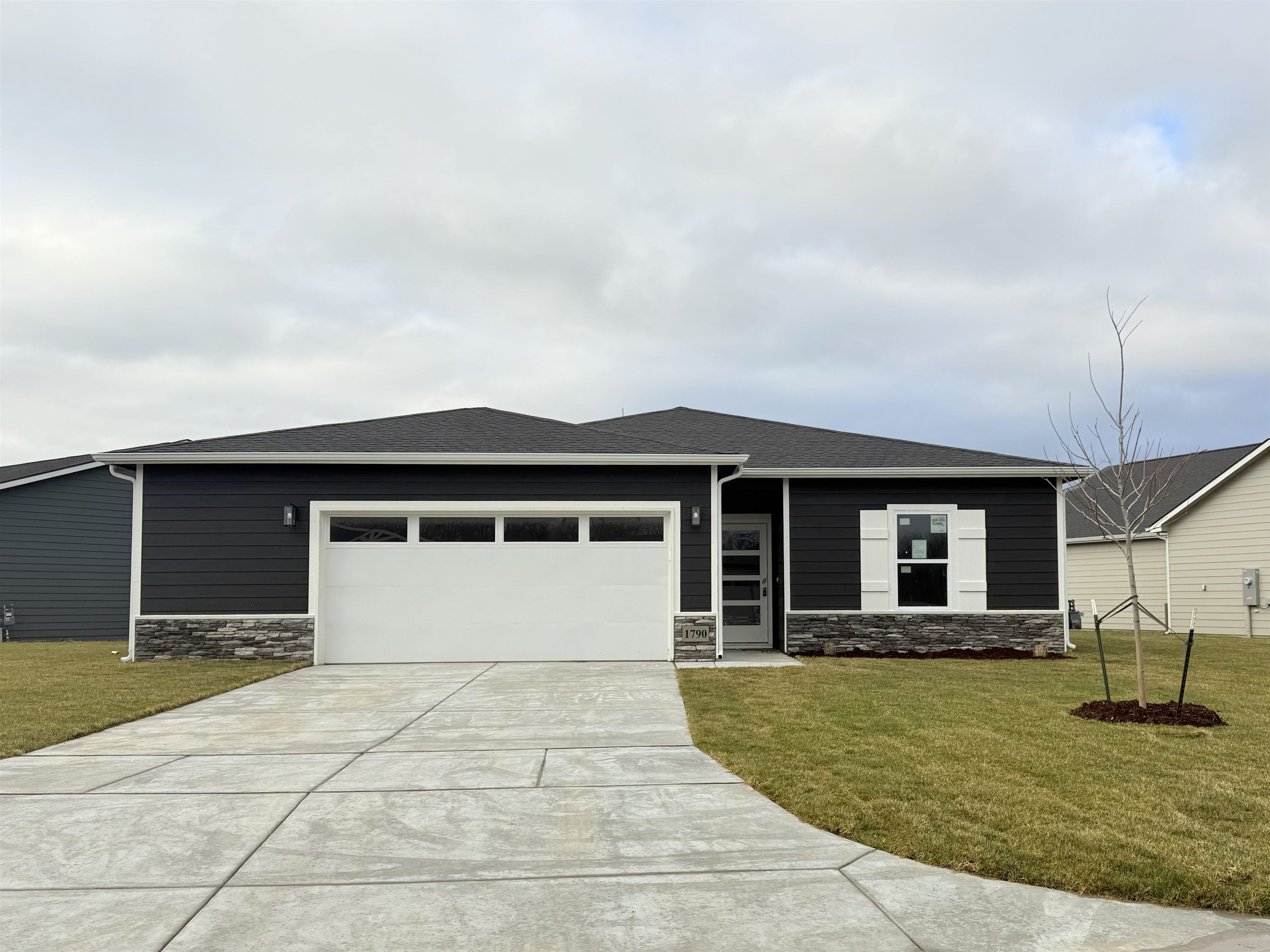 1790 W Redbud Lane Goddard KS 67052