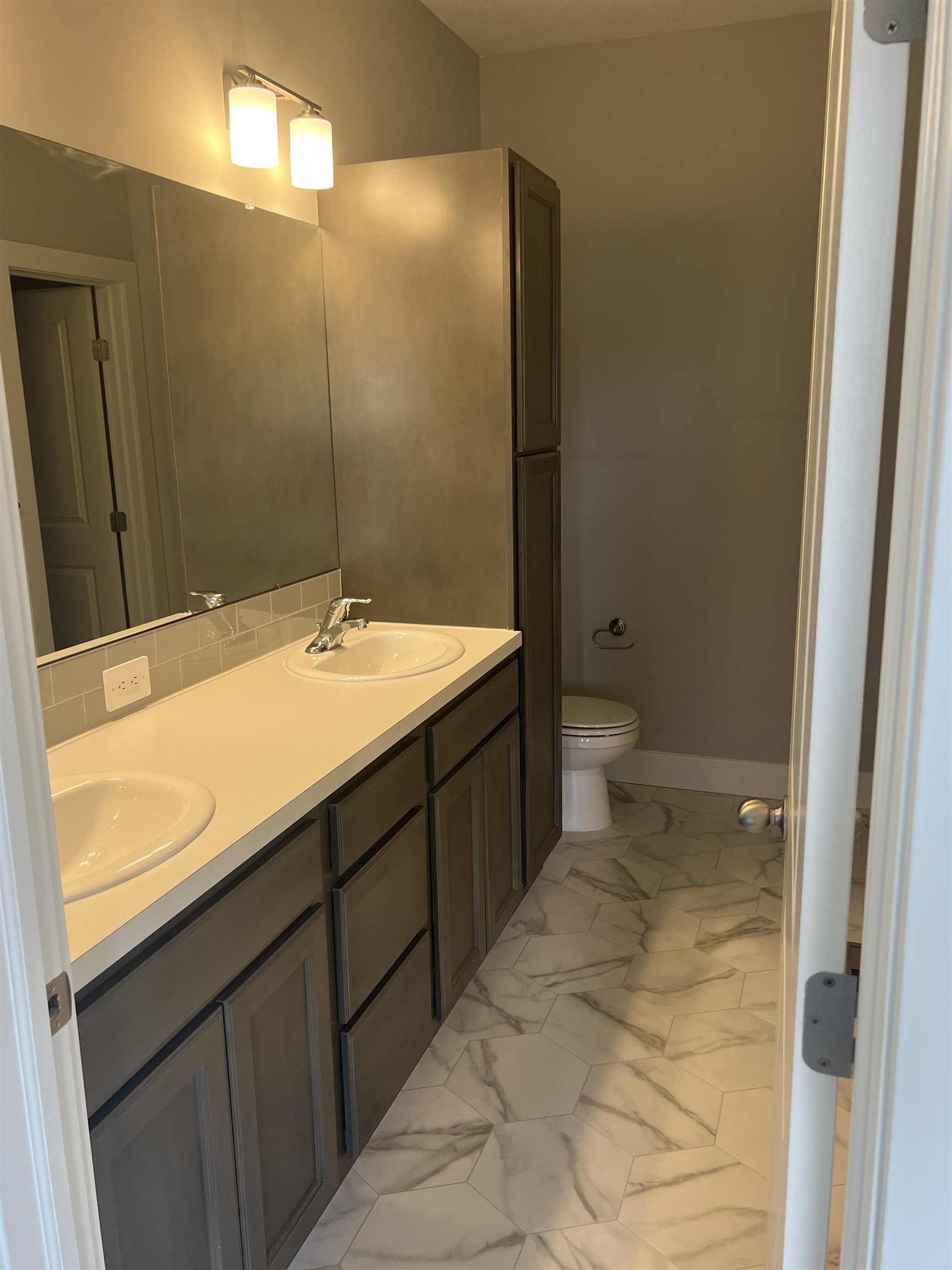 2323 S Hickory Creek Street Wichita KS 67235