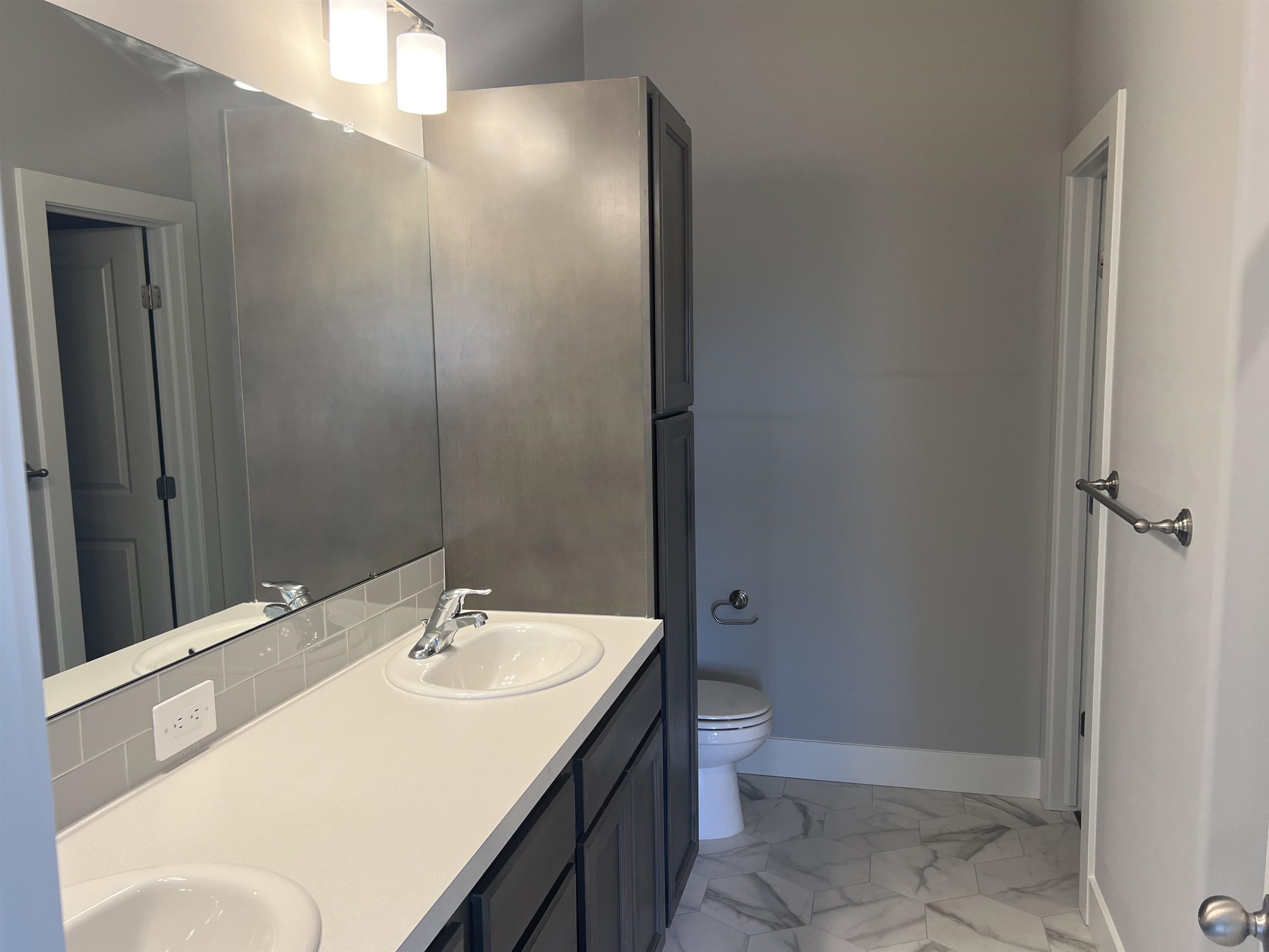 2323 S Hickory Creek Street Wichita KS 67235