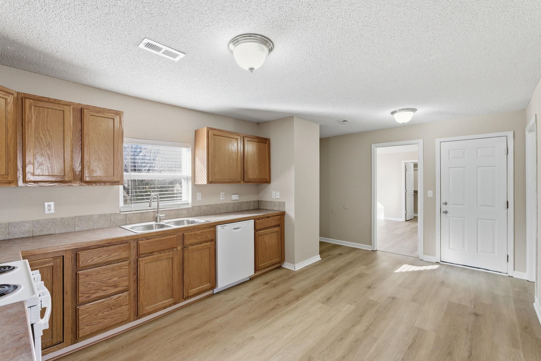 1619 Robbins Augusta KS 67010