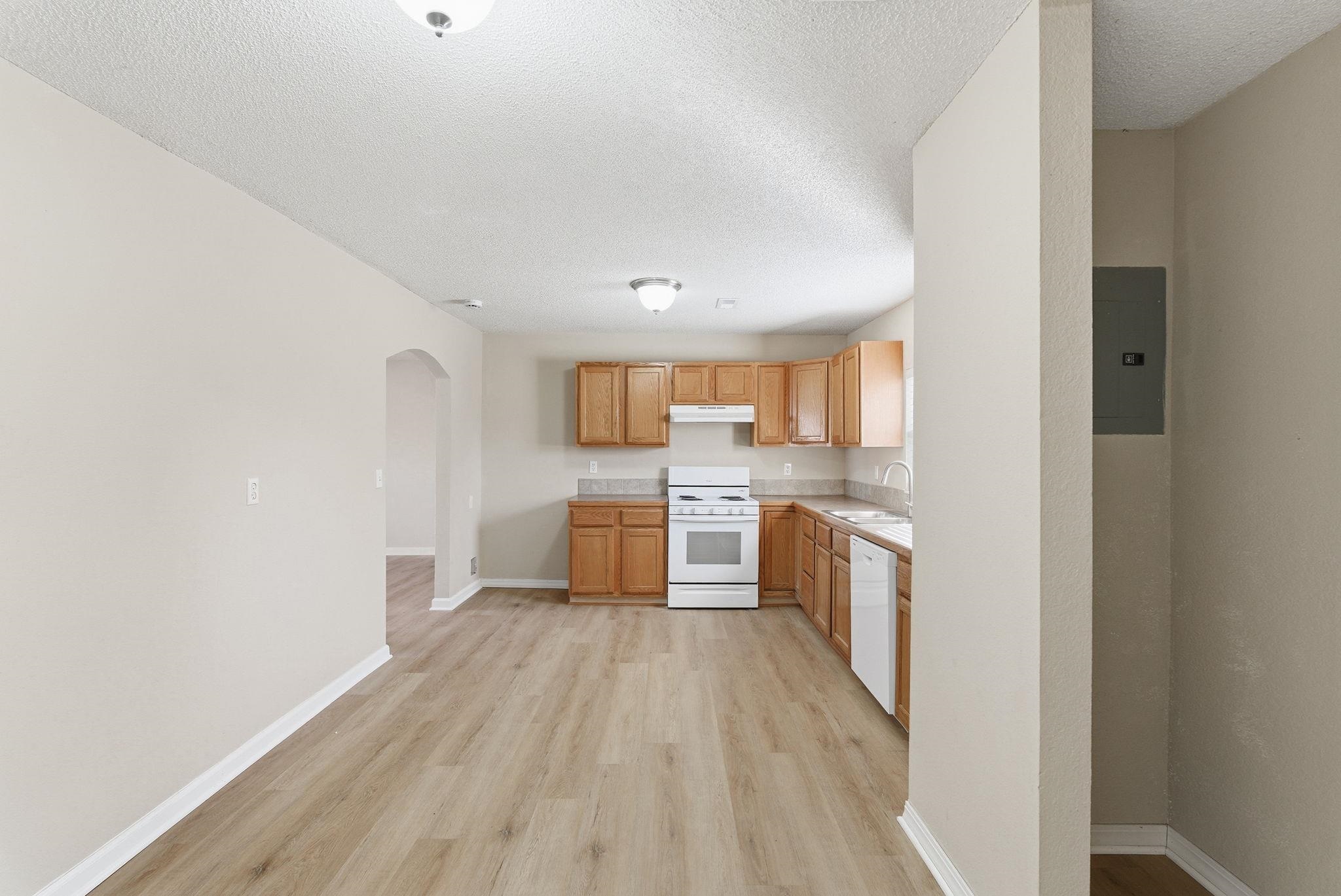 1619 Robbins Augusta KS 67010