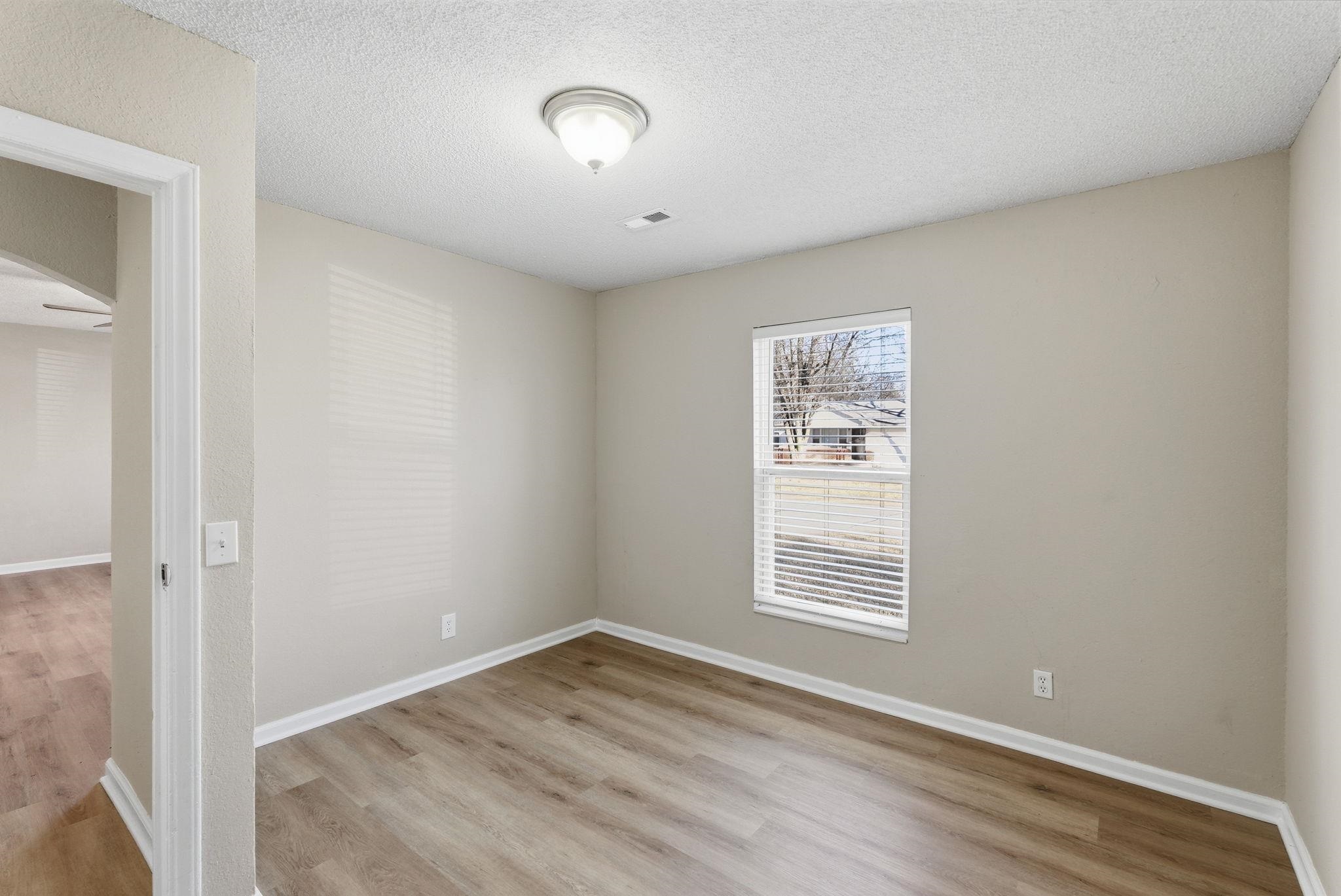 1619 Robbins Augusta KS 67010