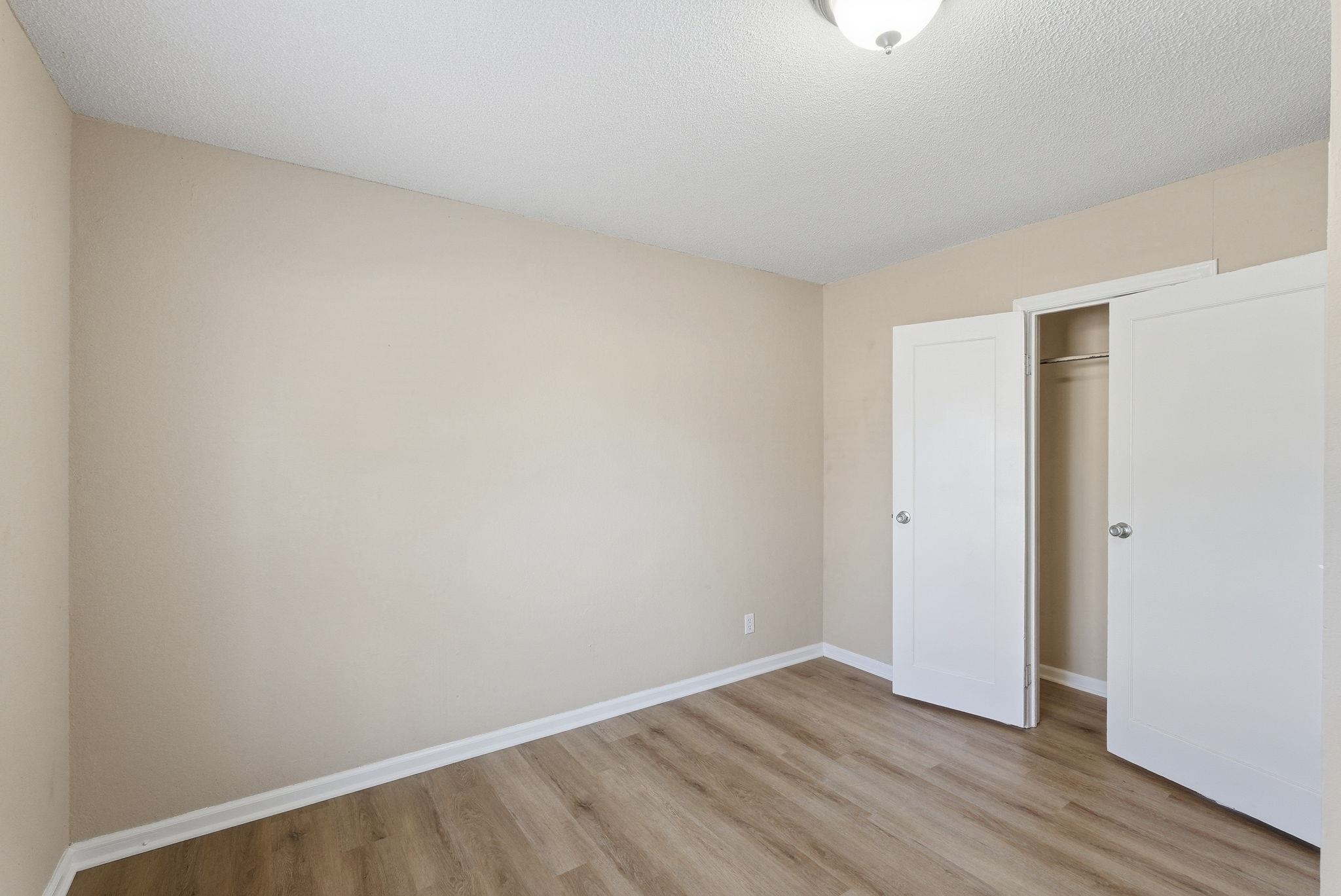 1619 Robbins Augusta KS 67010