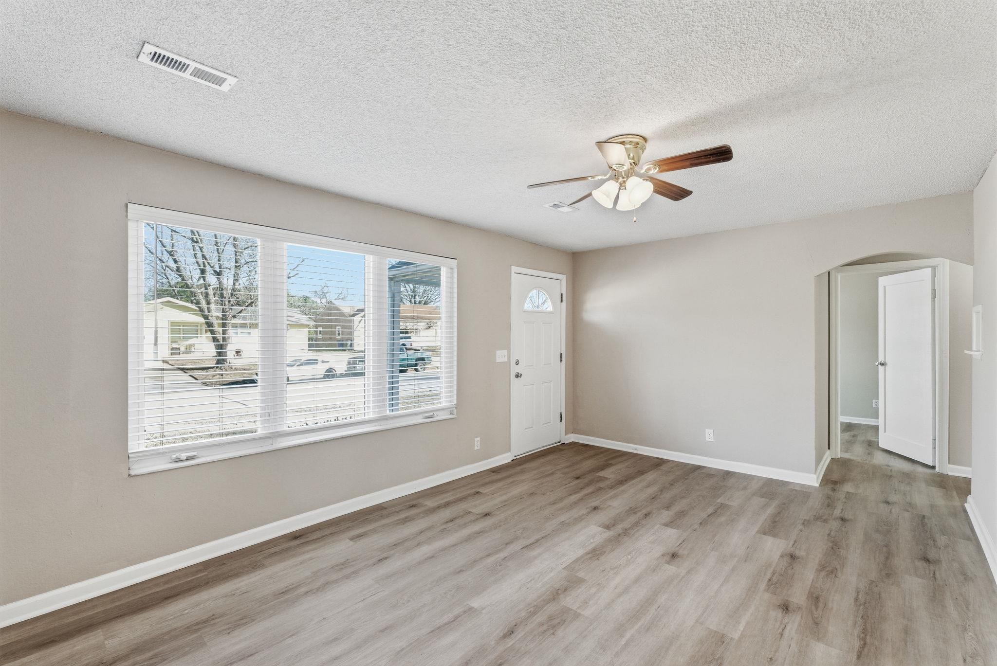 1619 Robbins Augusta KS 67010