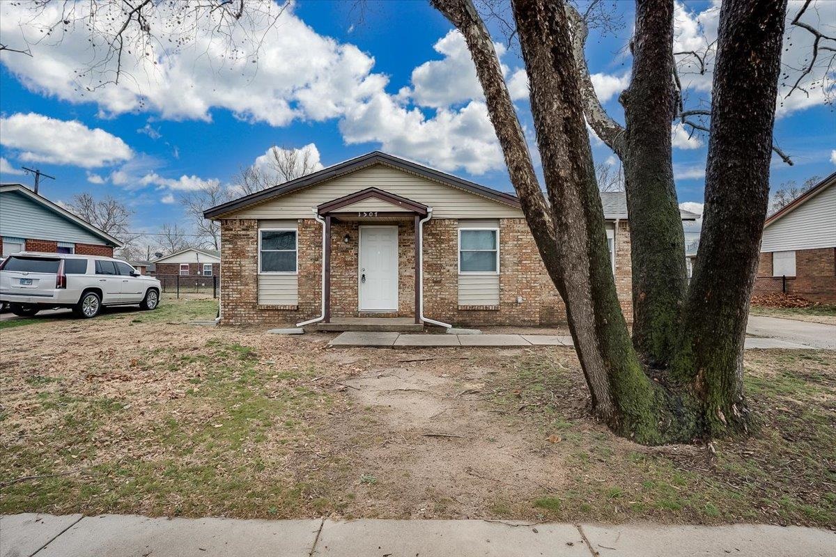 1507 E Berkeley Wichita KS 67216