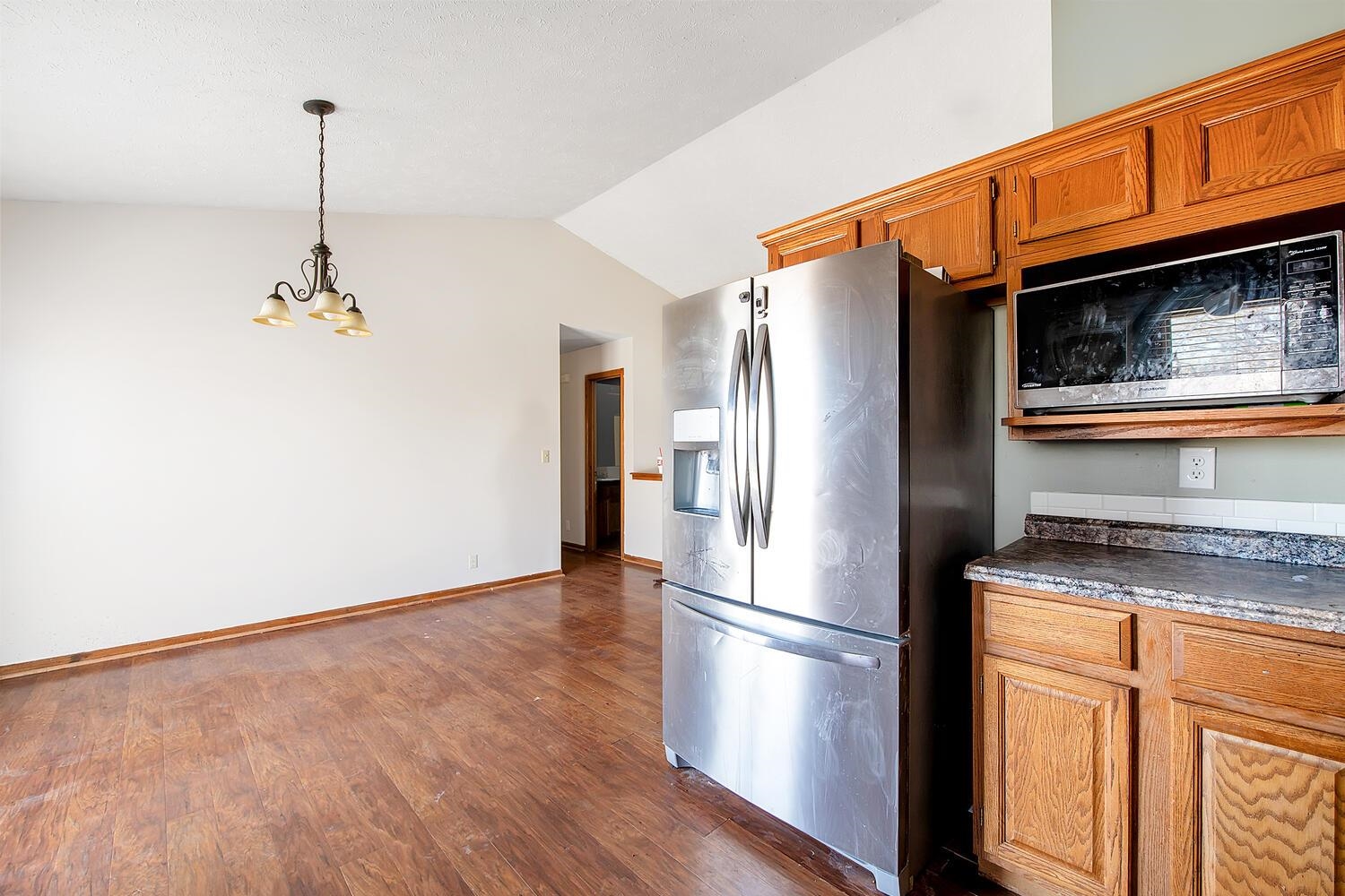 1130 N Burrows Belle Plaine KS 67013