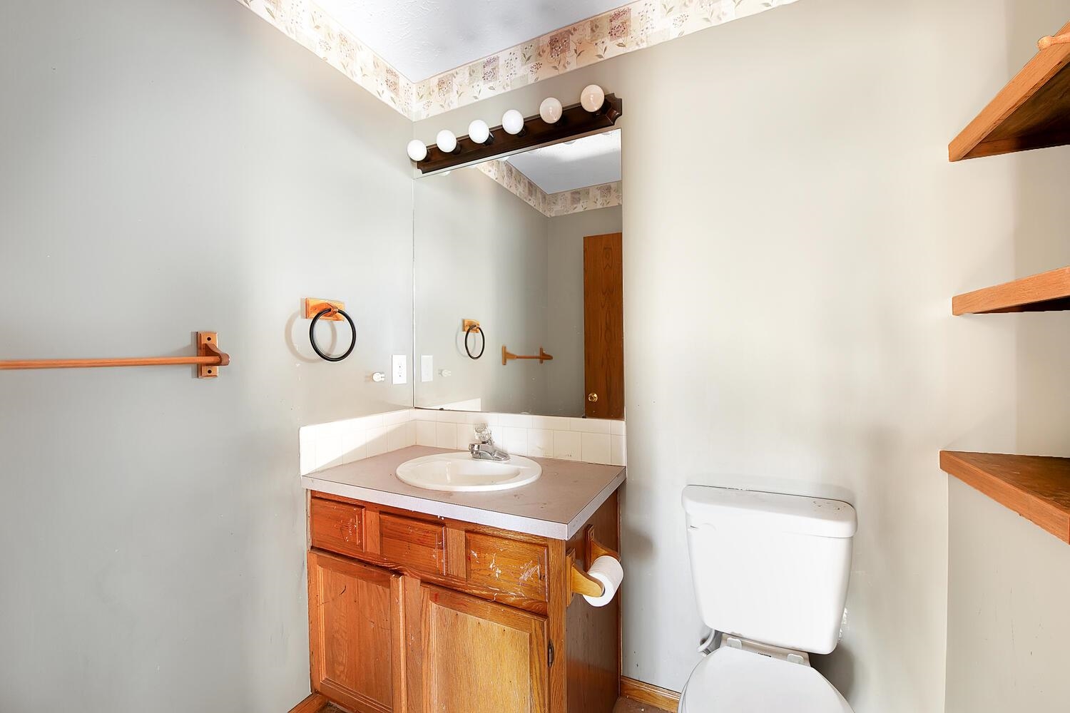 1130 N Burrows Belle Plaine KS 67013