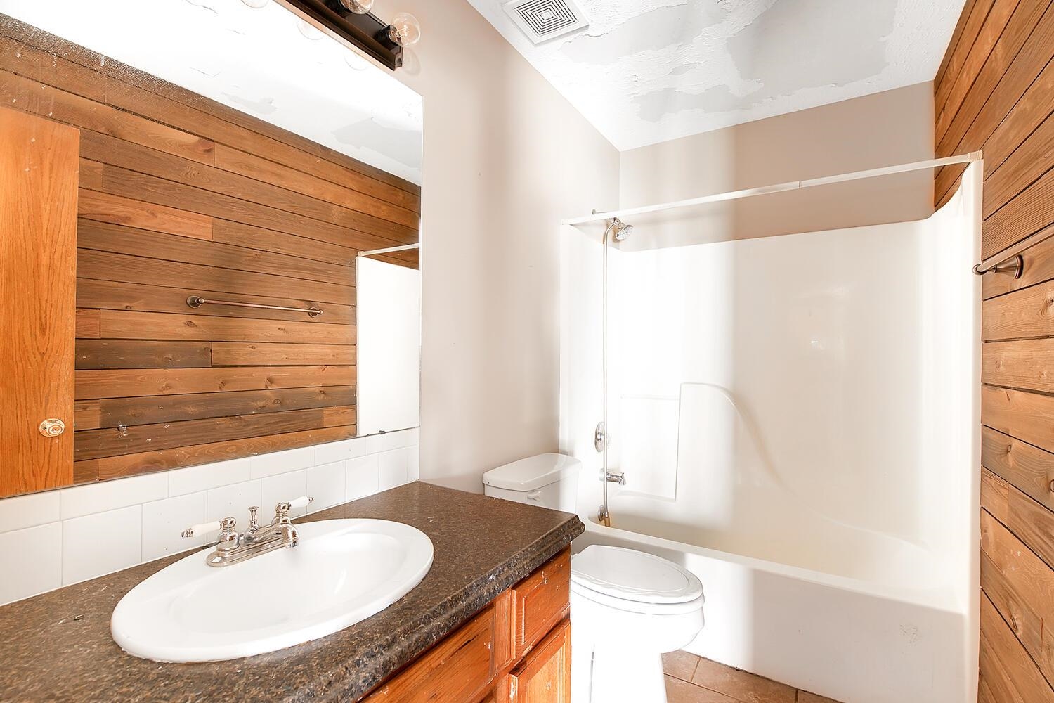 1130 N Burrows Belle Plaine KS 67013