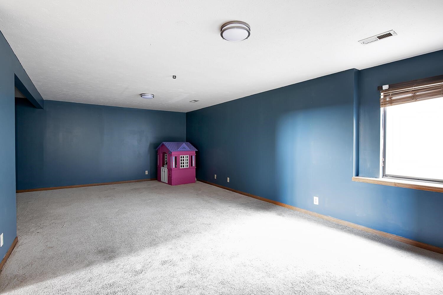 1130 N Burrows Belle Plaine KS 67013