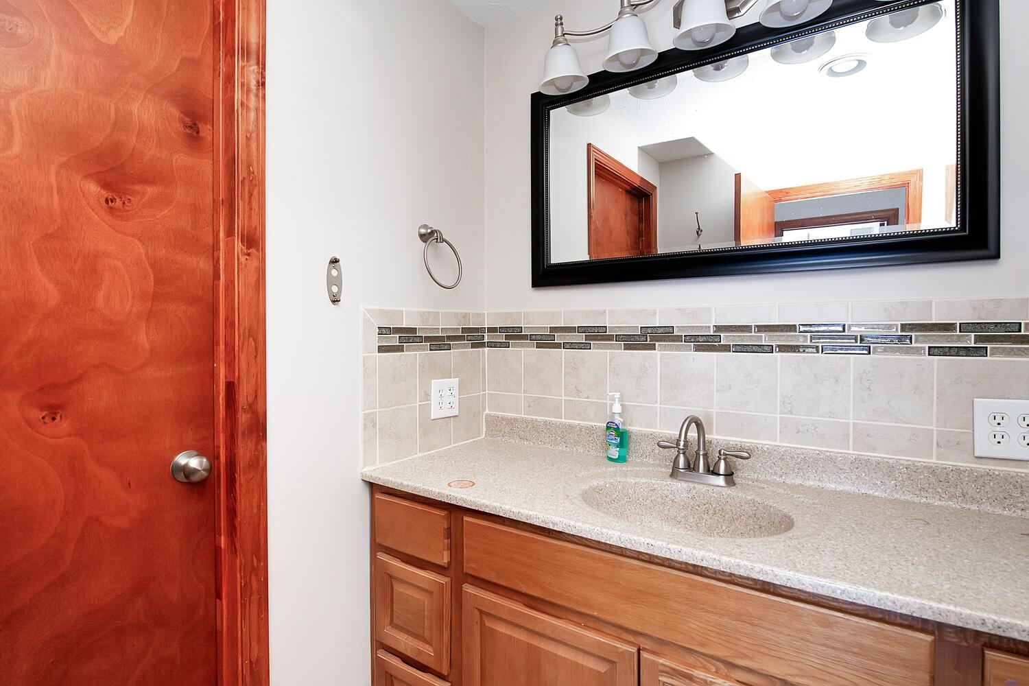 1130 N Burrows Belle Plaine KS 67013