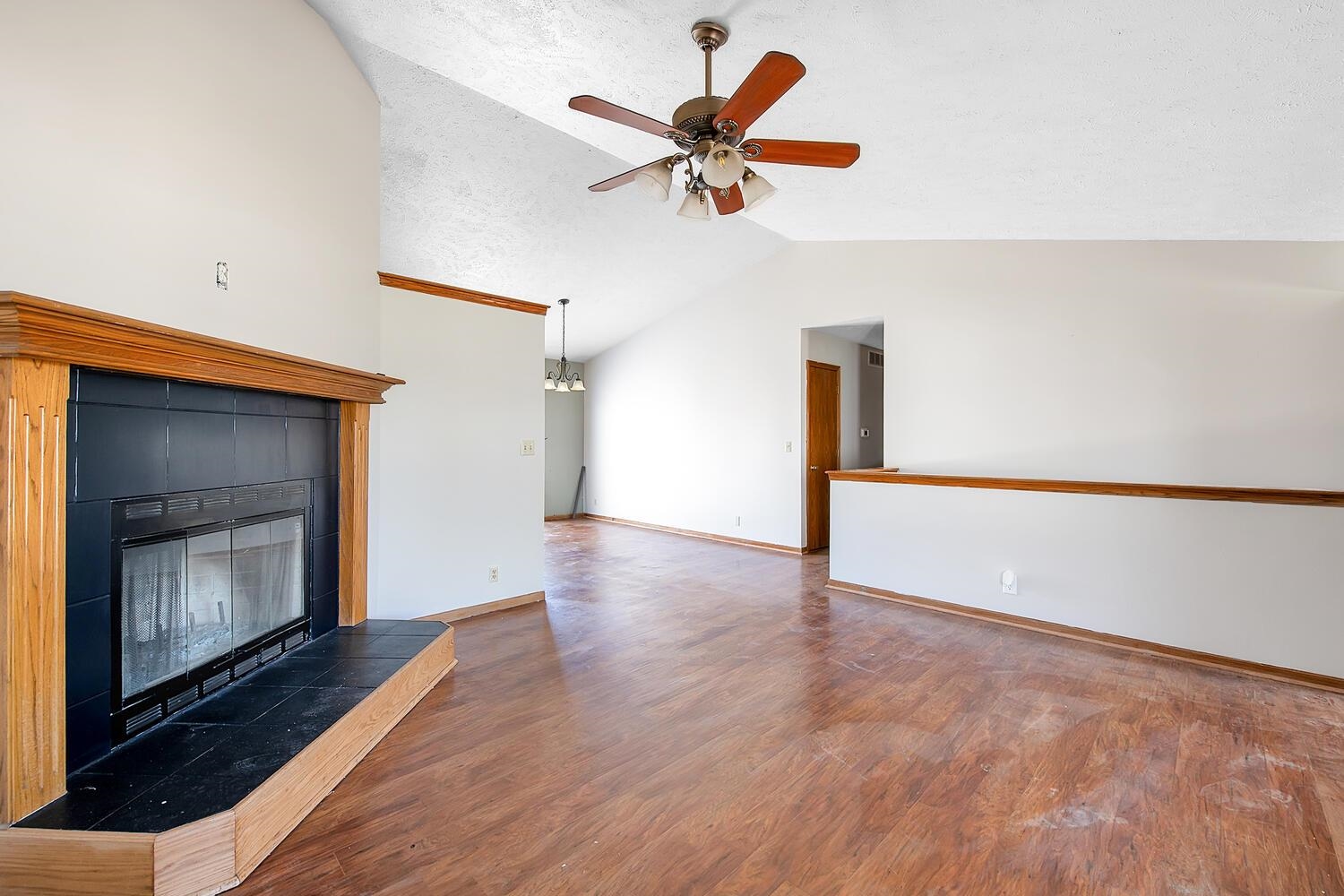 1130 N Burrows Belle Plaine KS 67013