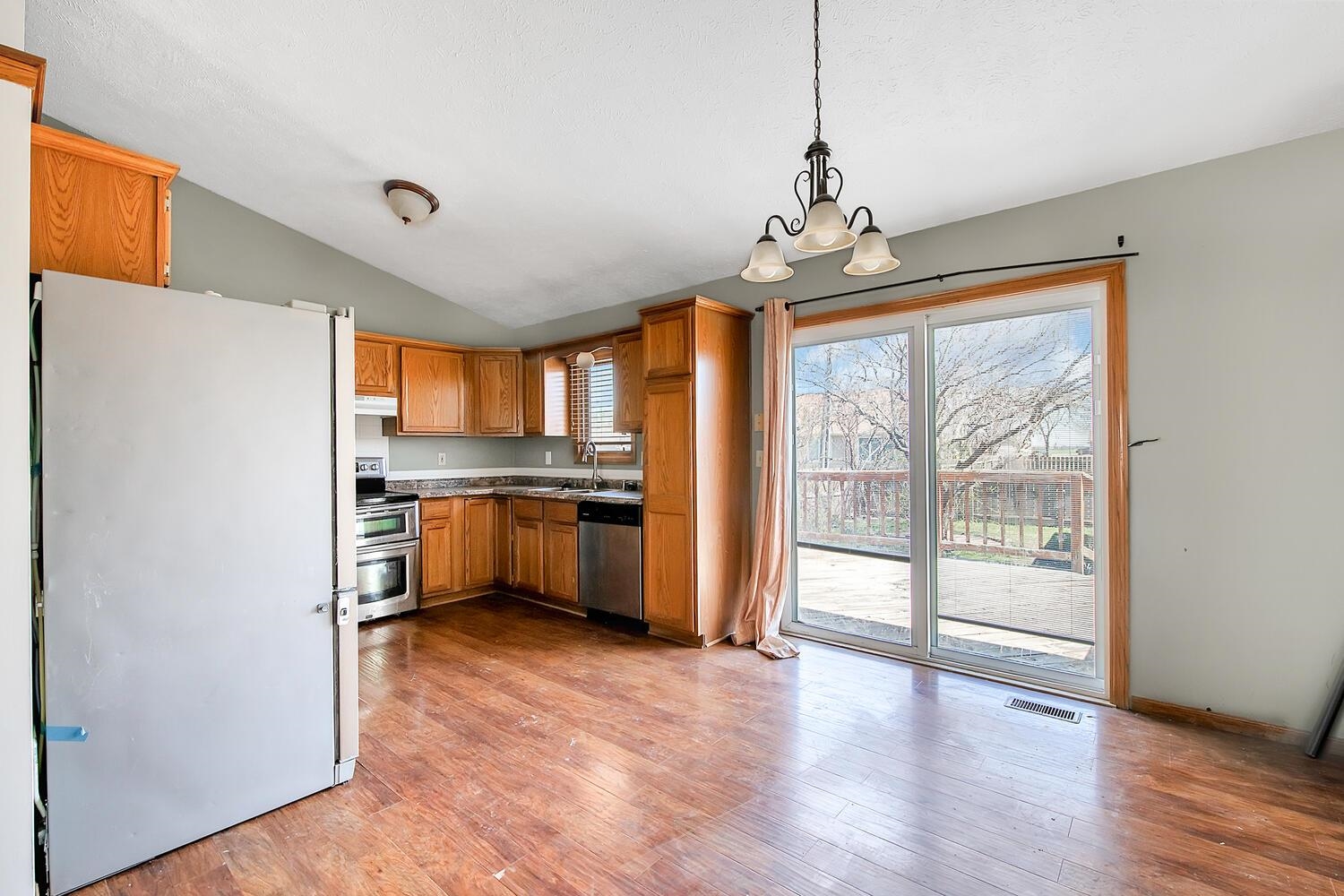 1130 N Burrows Belle Plaine KS 67013