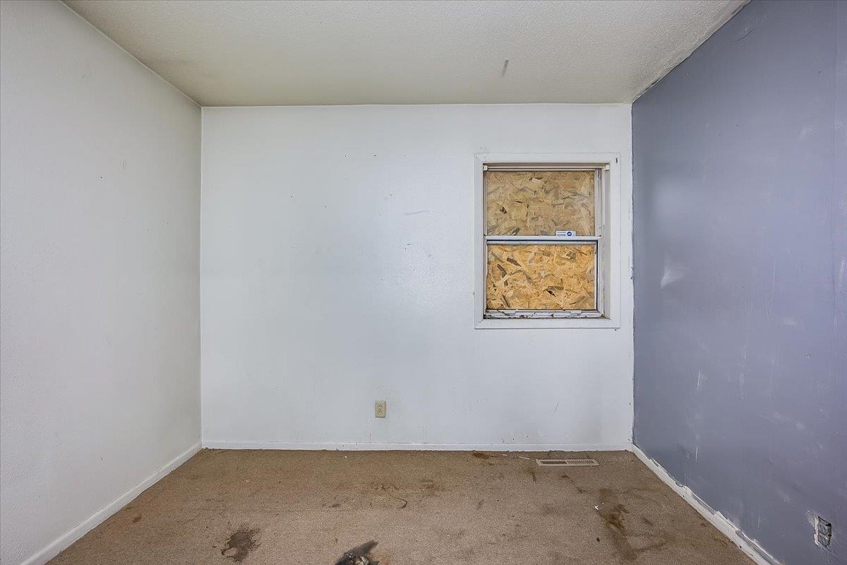 1607 E Del Mar Street Wichita KS 67216