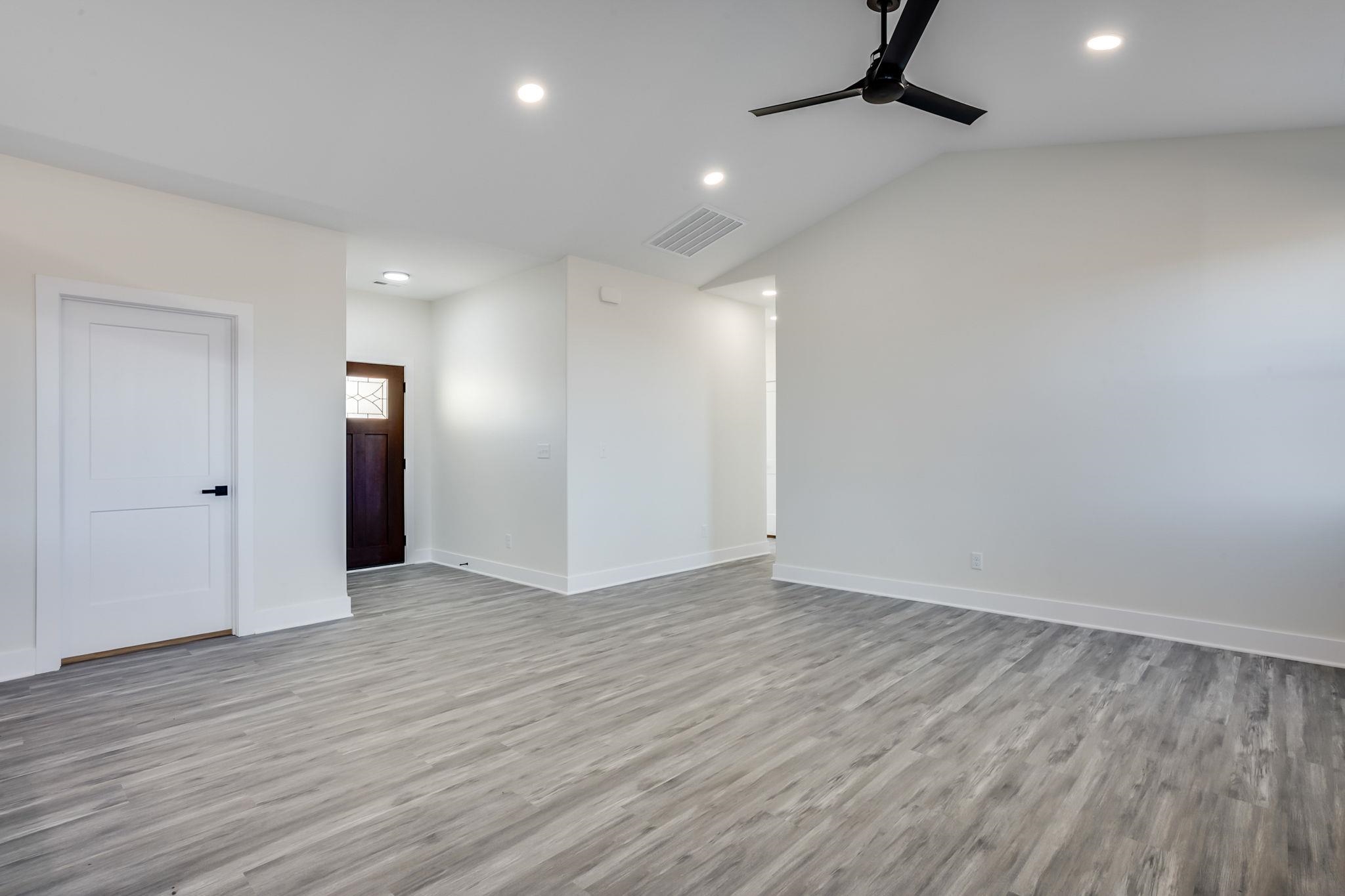 193 S Sycamore Drive Valley Center KS 67147