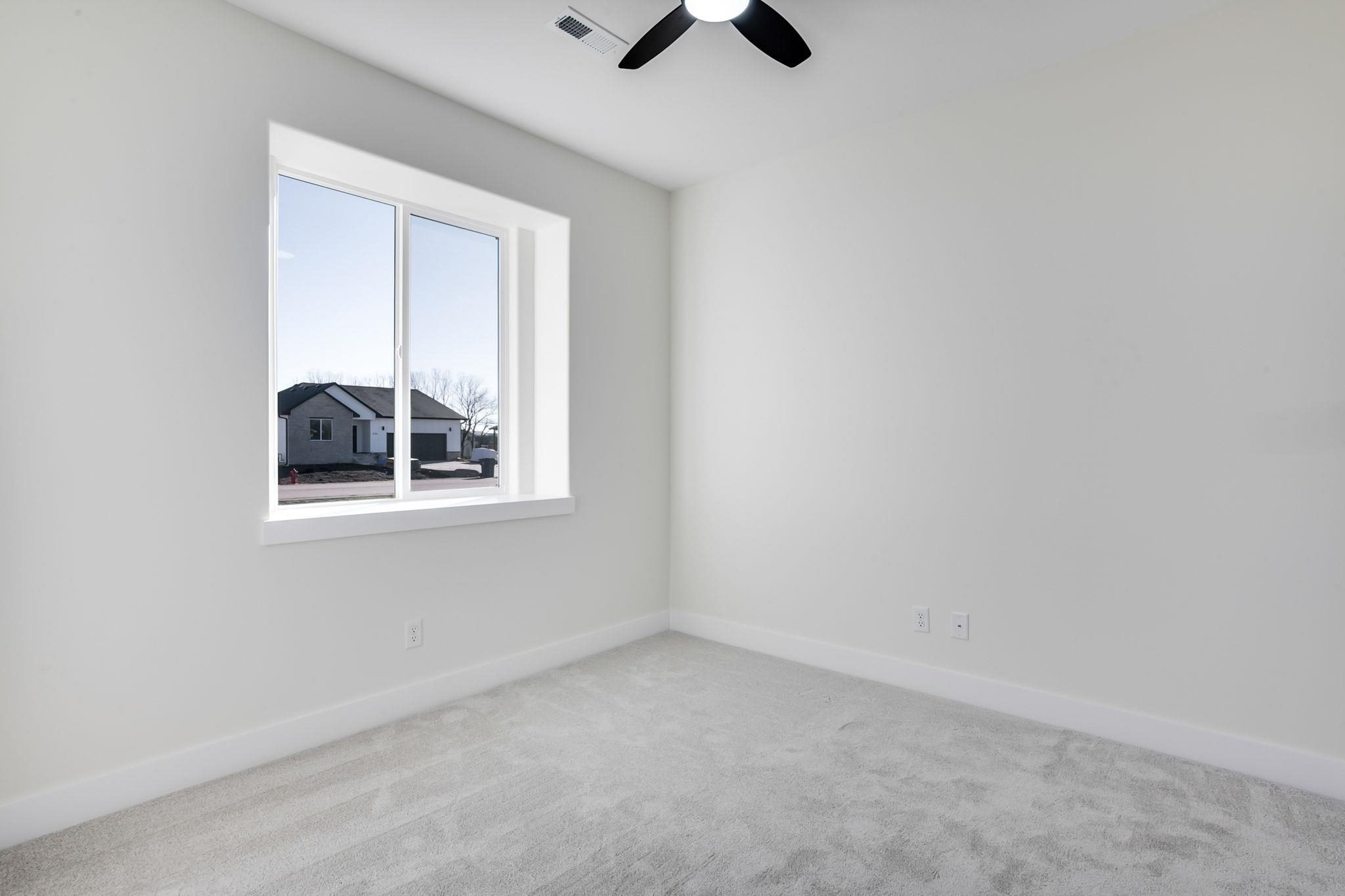 193 S Sycamore Drive Valley Center KS 67147