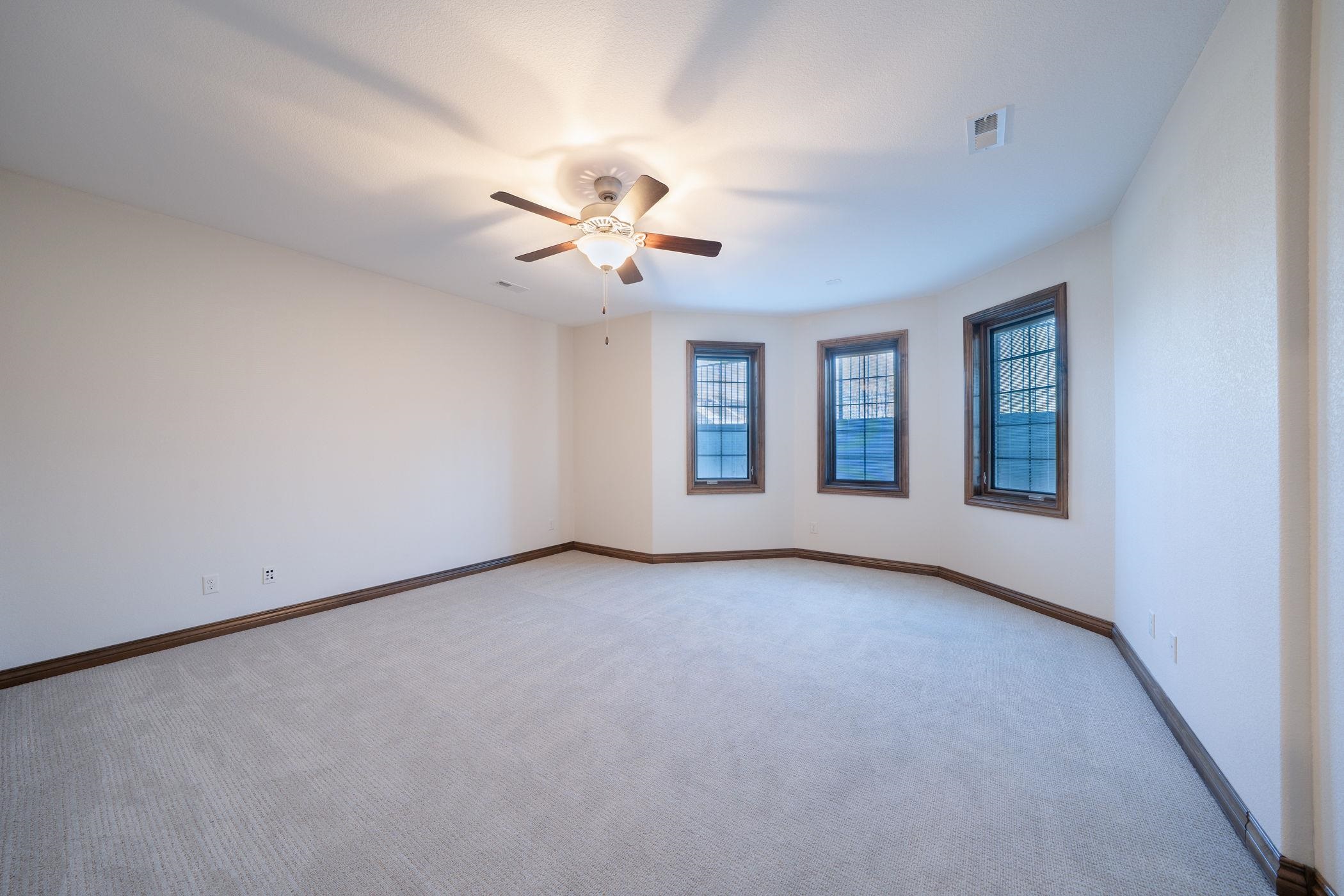 2901 N Fox Pointe Circle Wichita KS 67226