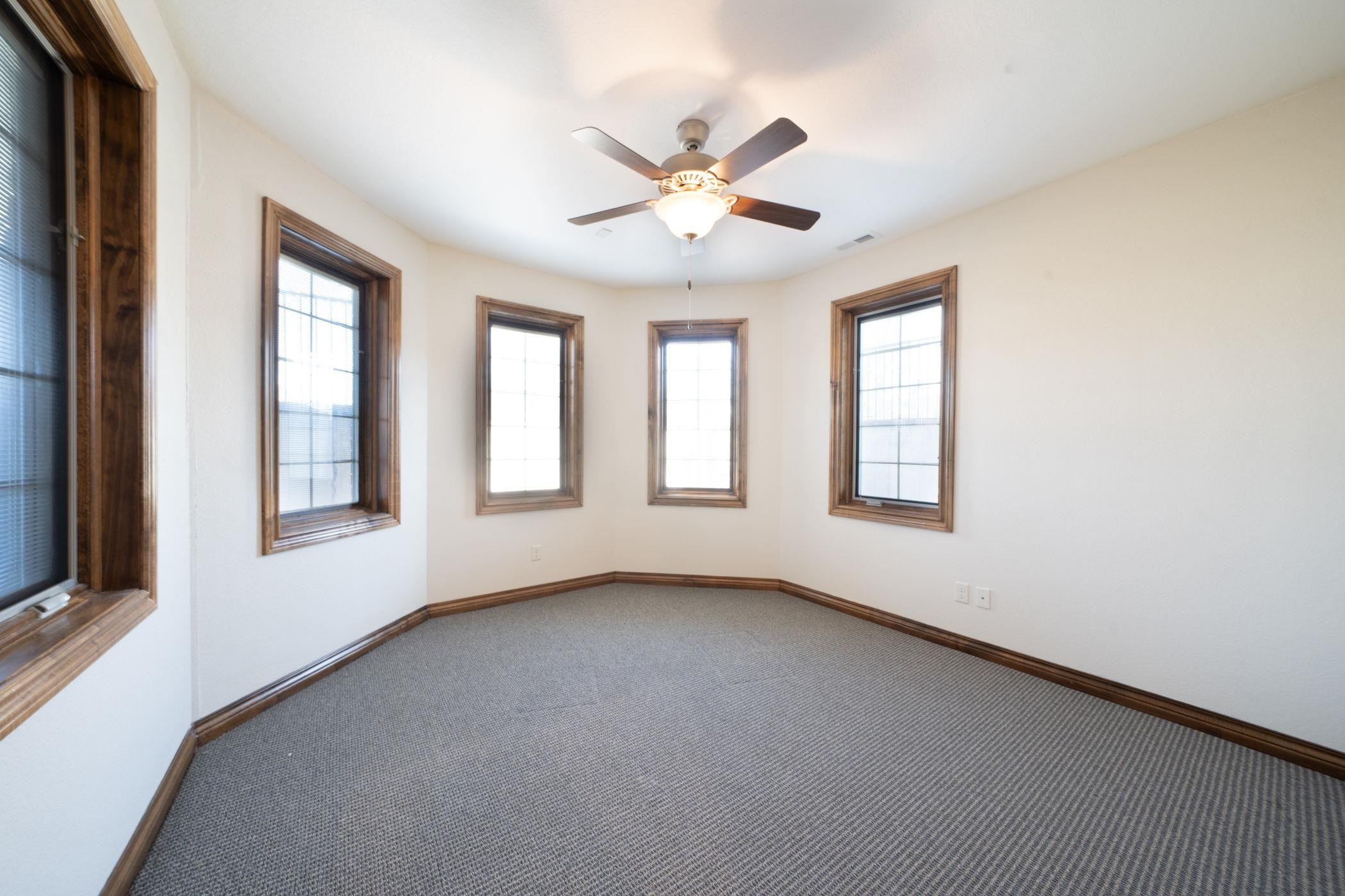 2901 N Fox Pointe Circle Wichita KS 67226