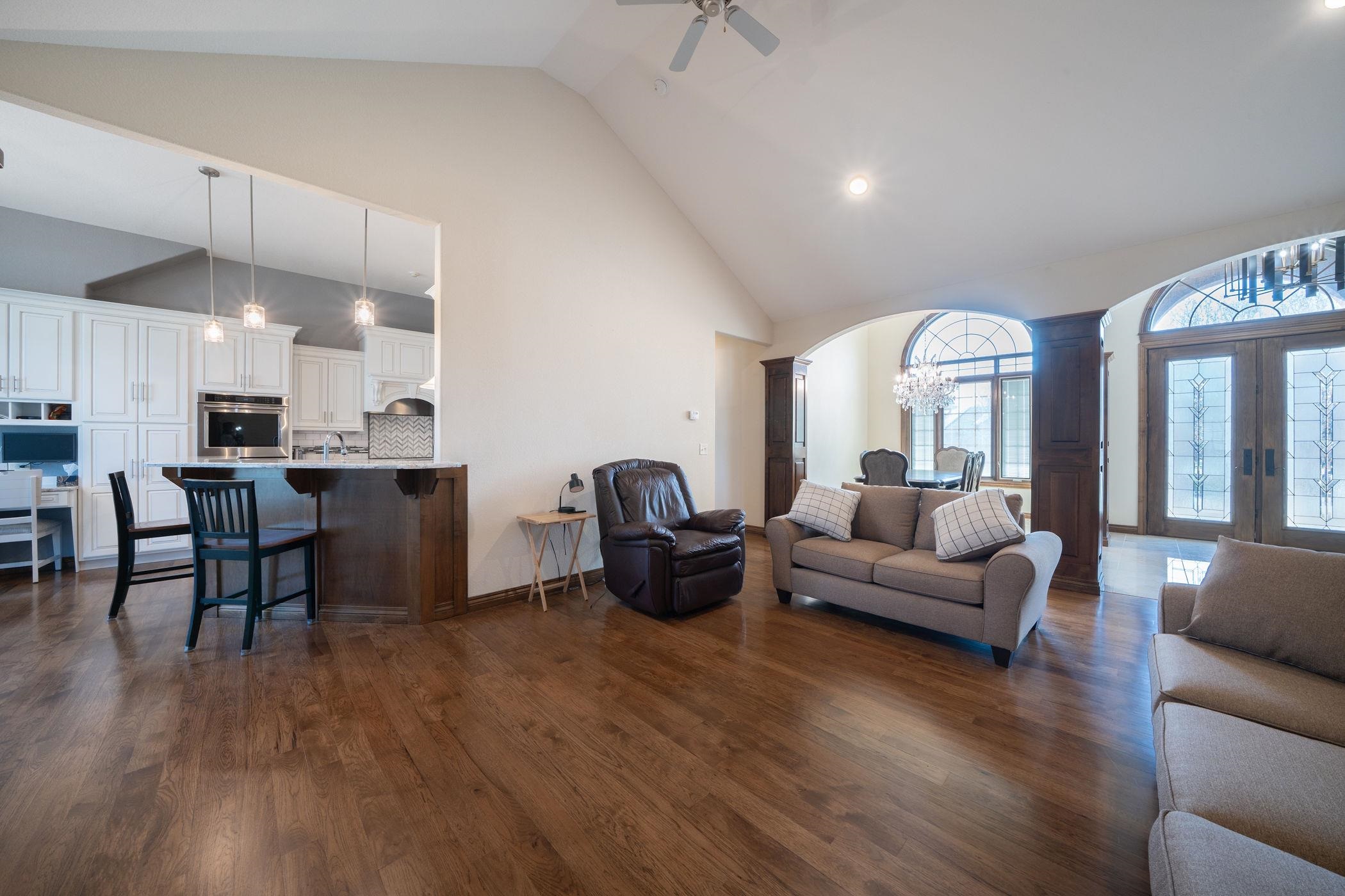 2901 N Fox Pointe Circle Wichita KS 67226