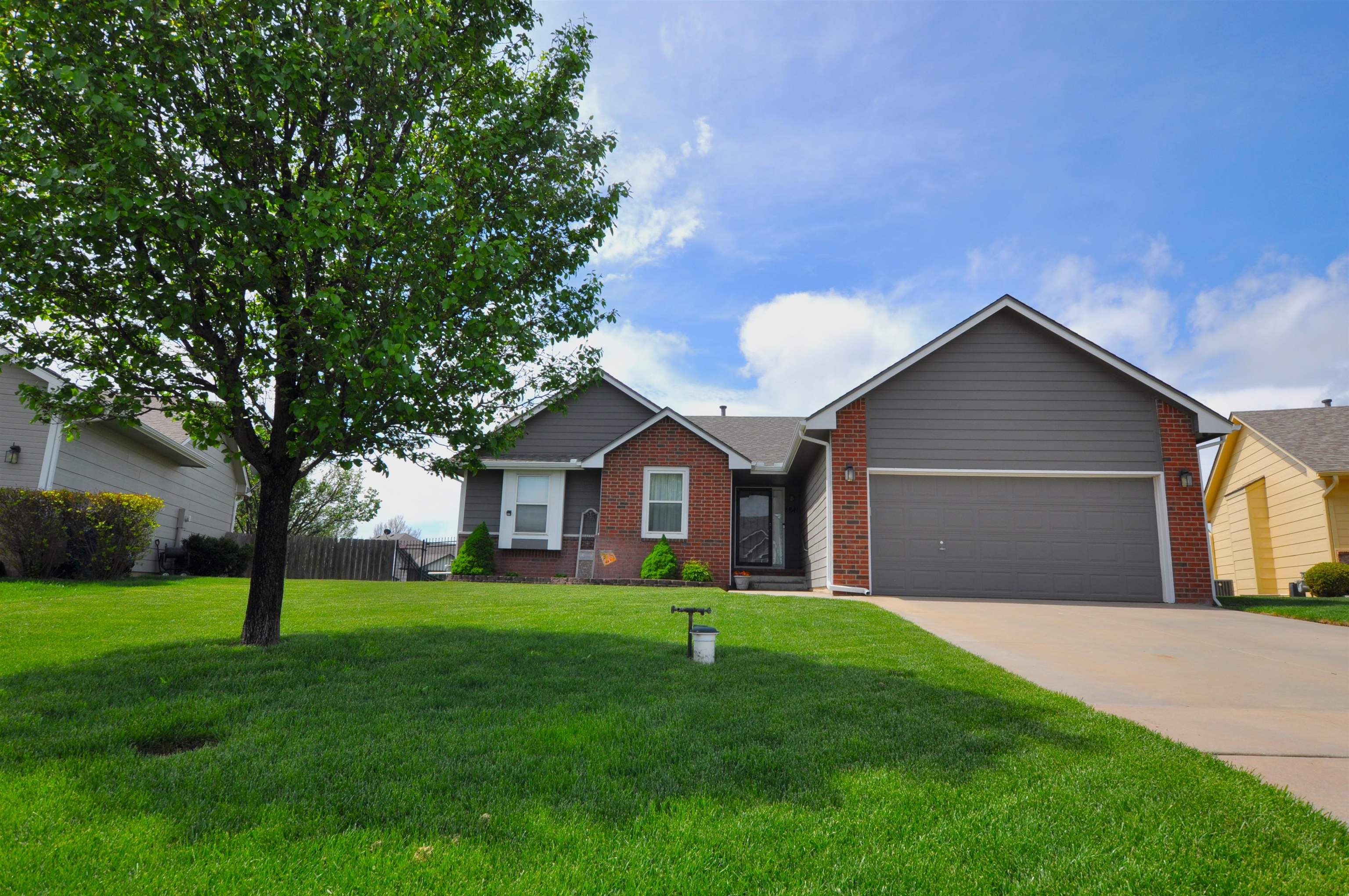 8841 N Hidden Lane Park City KS 67147
