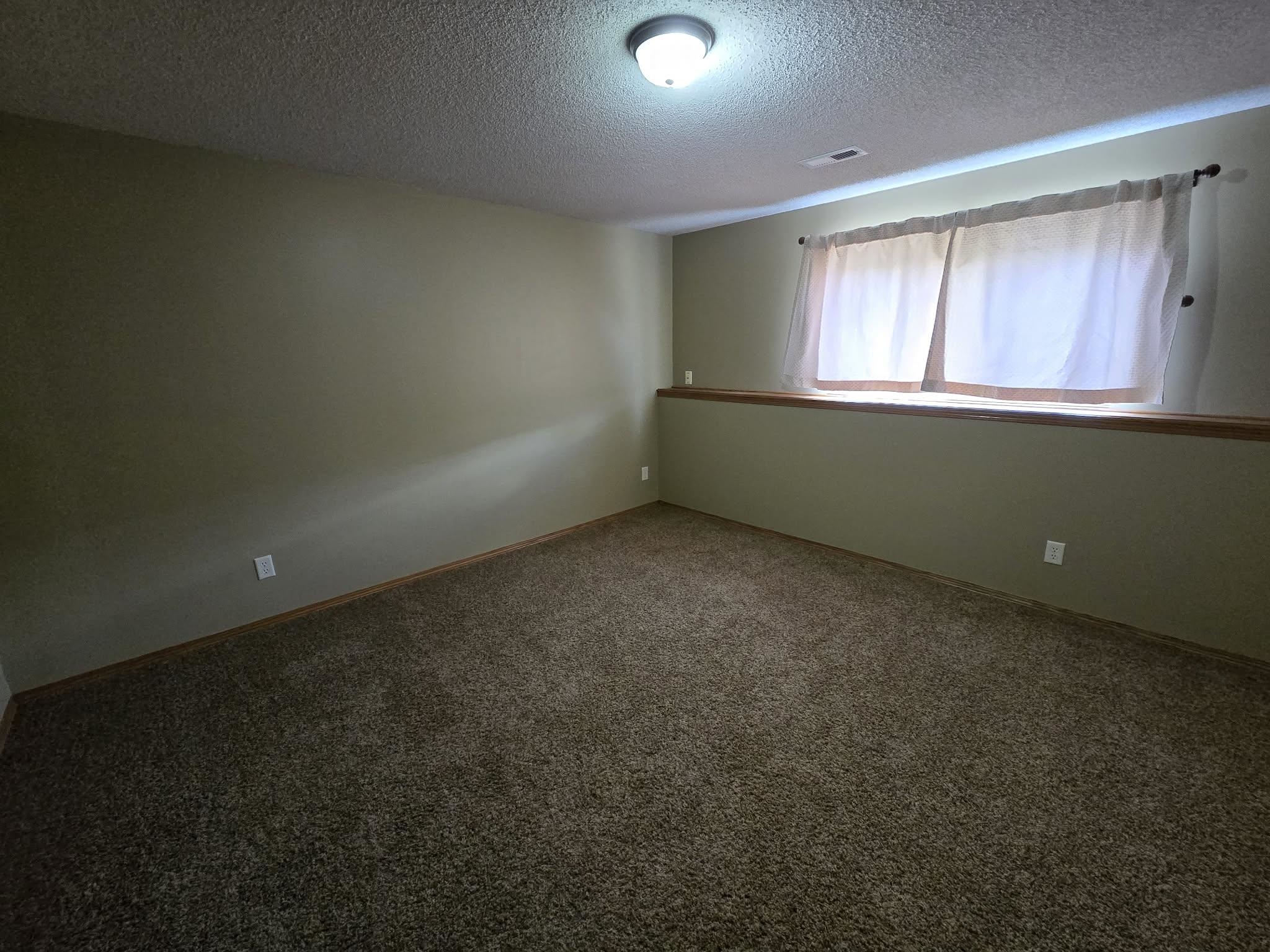 8841 N Hidden Lane Park City KS 67147