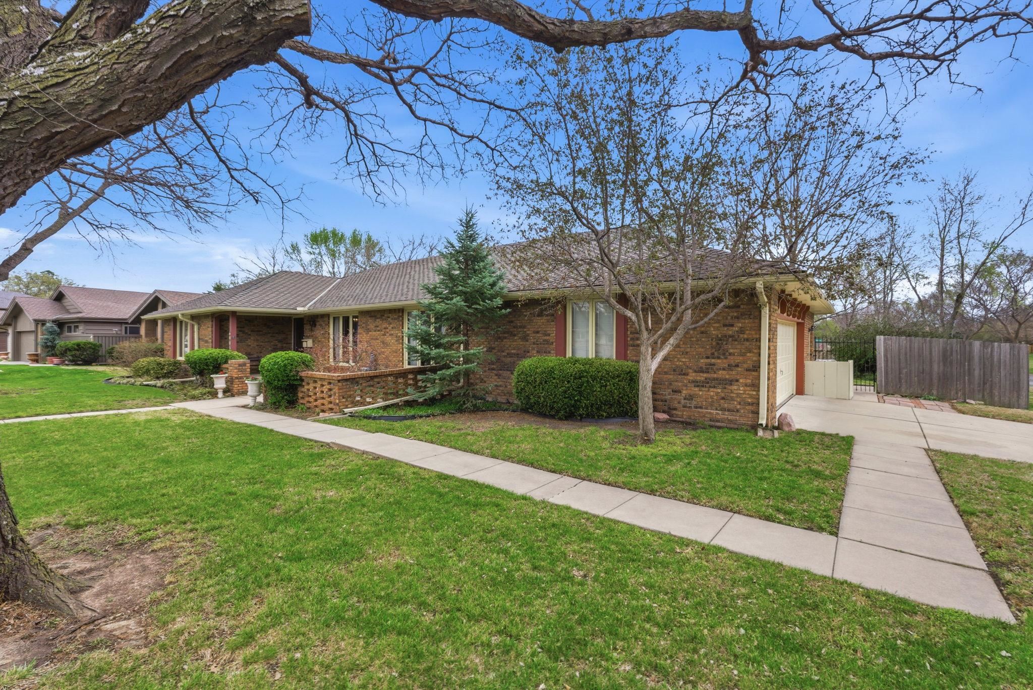 6903 E 14th Wichita KS 67206