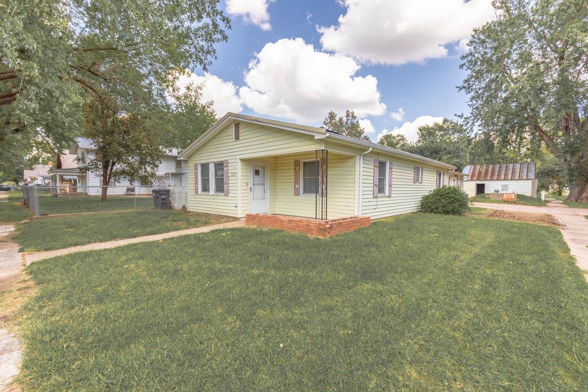 834 S A Street Arkansas City KS 67005