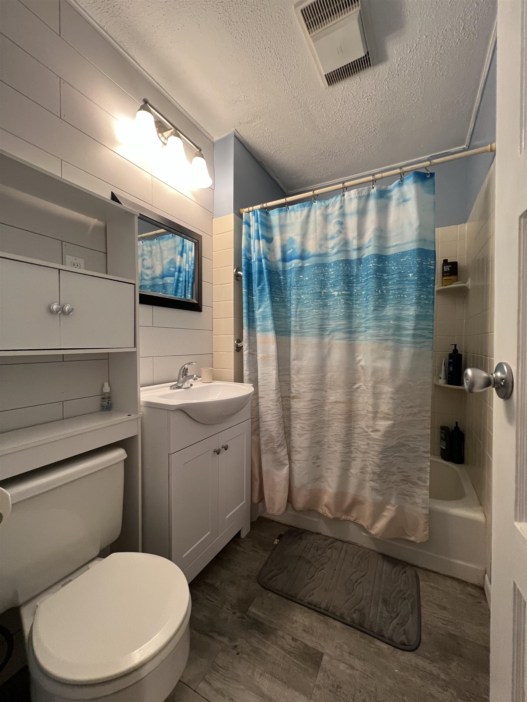 2016 Loomis Street Winfield KS 67156