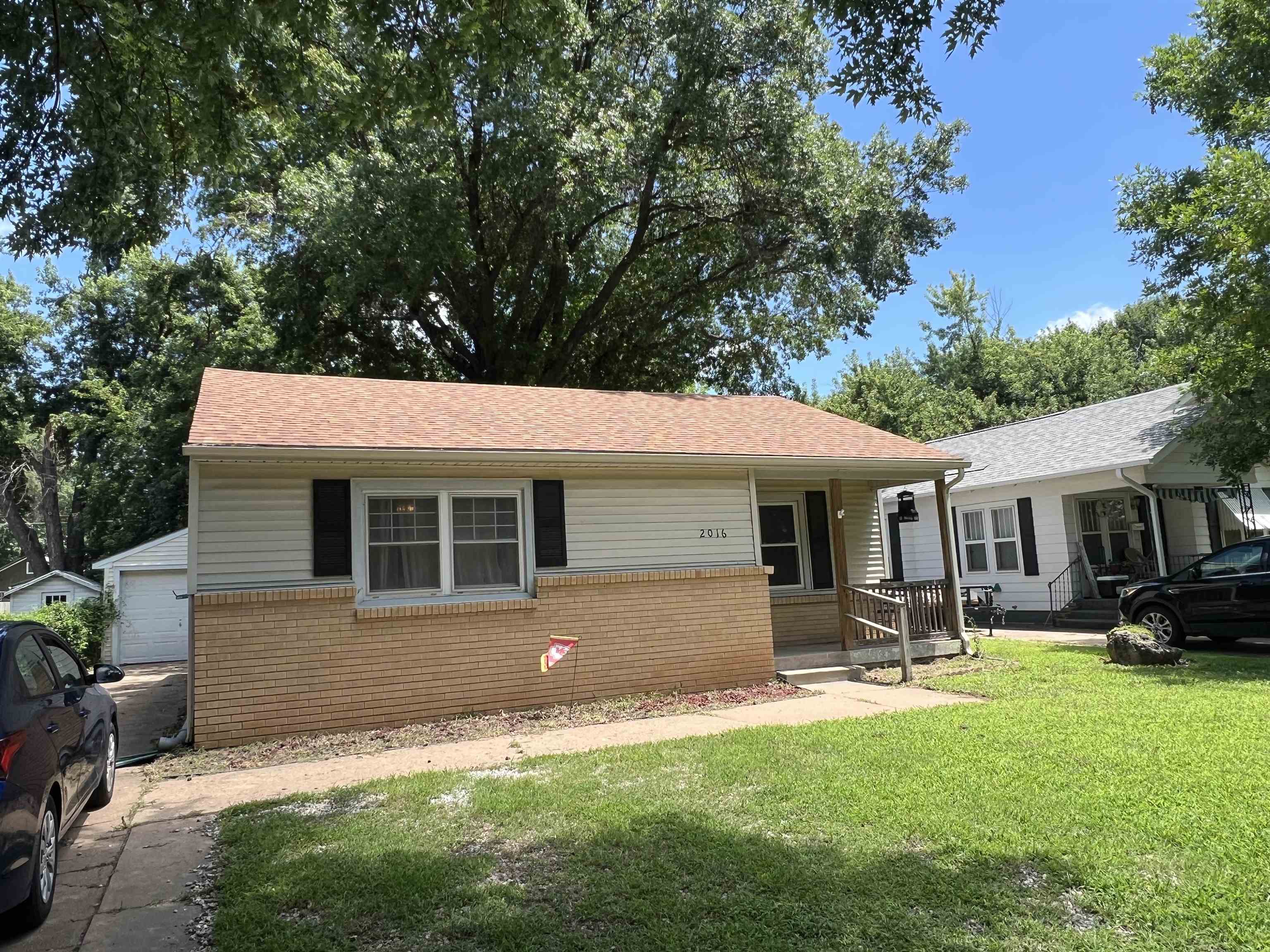 2016 Loomis Street Winfield KS 67156