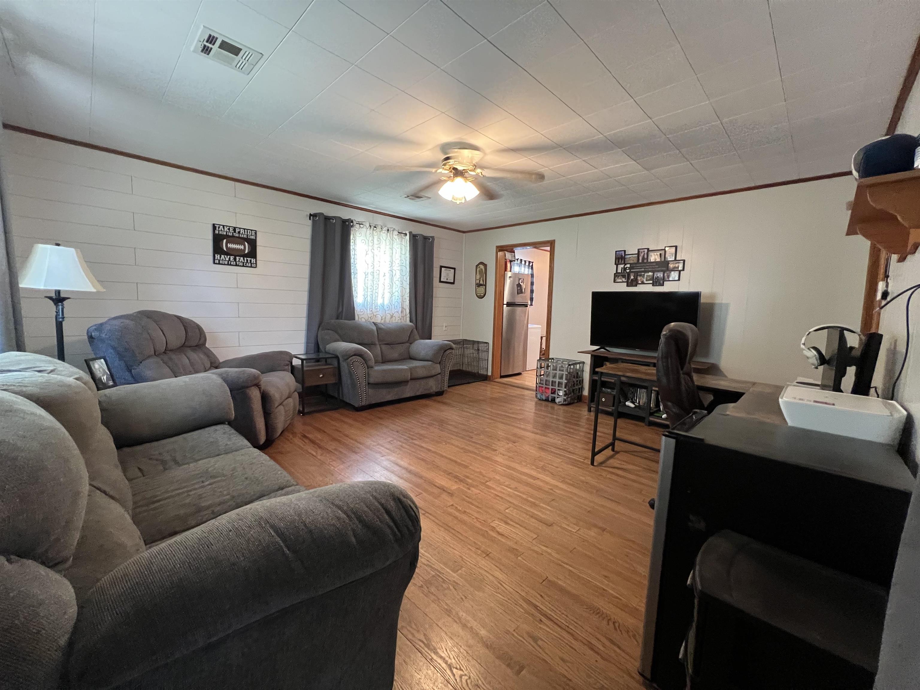 2016 Loomis Street Winfield KS 67156