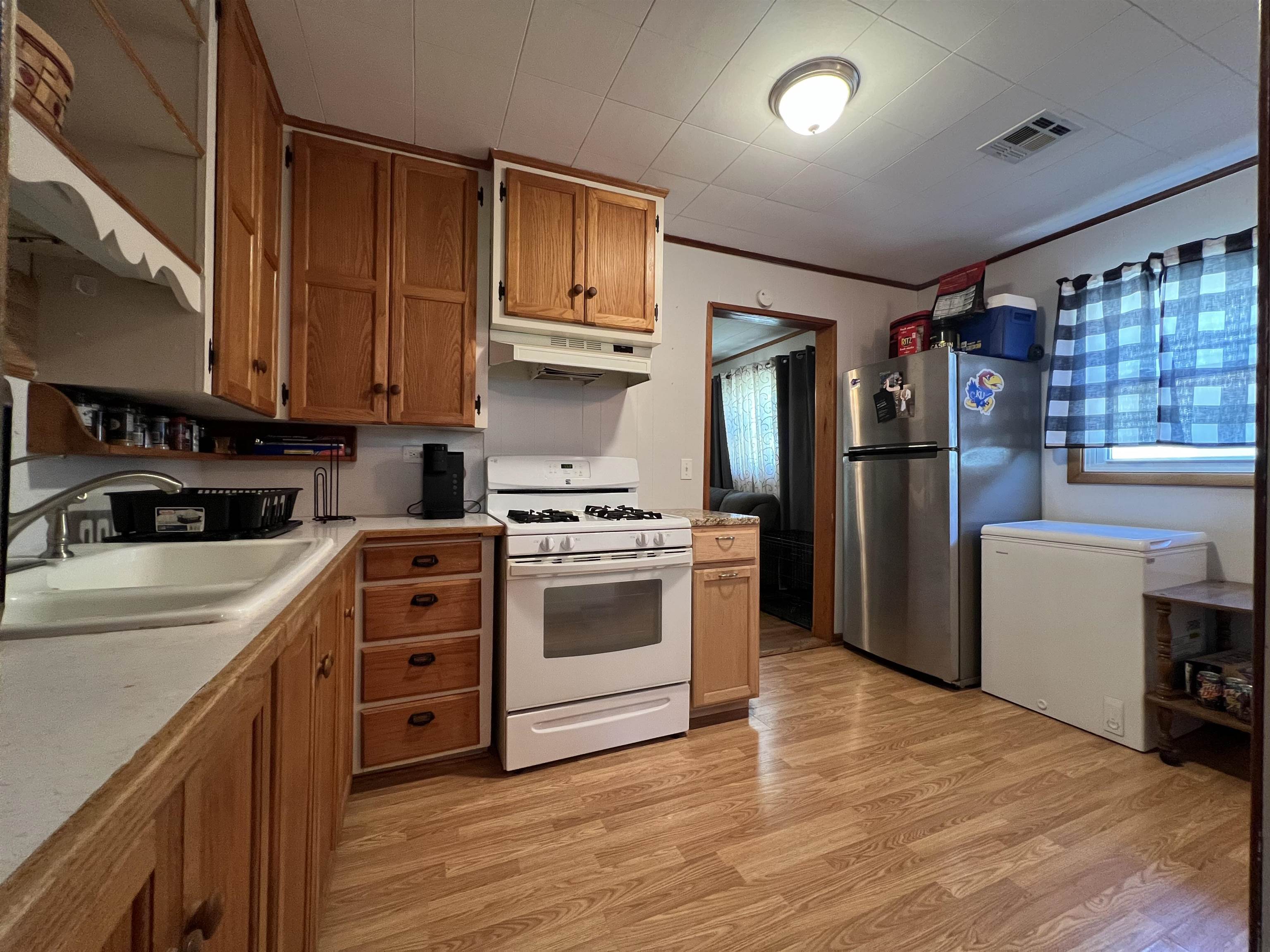 2016 Loomis Street Winfield KS 67156