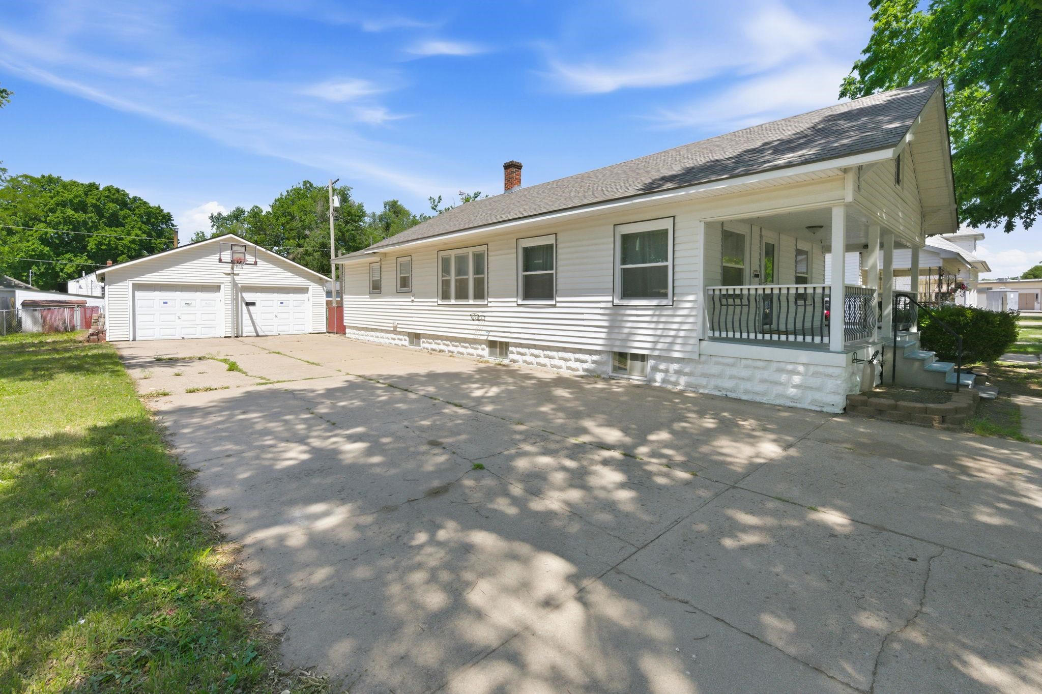 217 N Vine Street Wichita KS 67203-5842